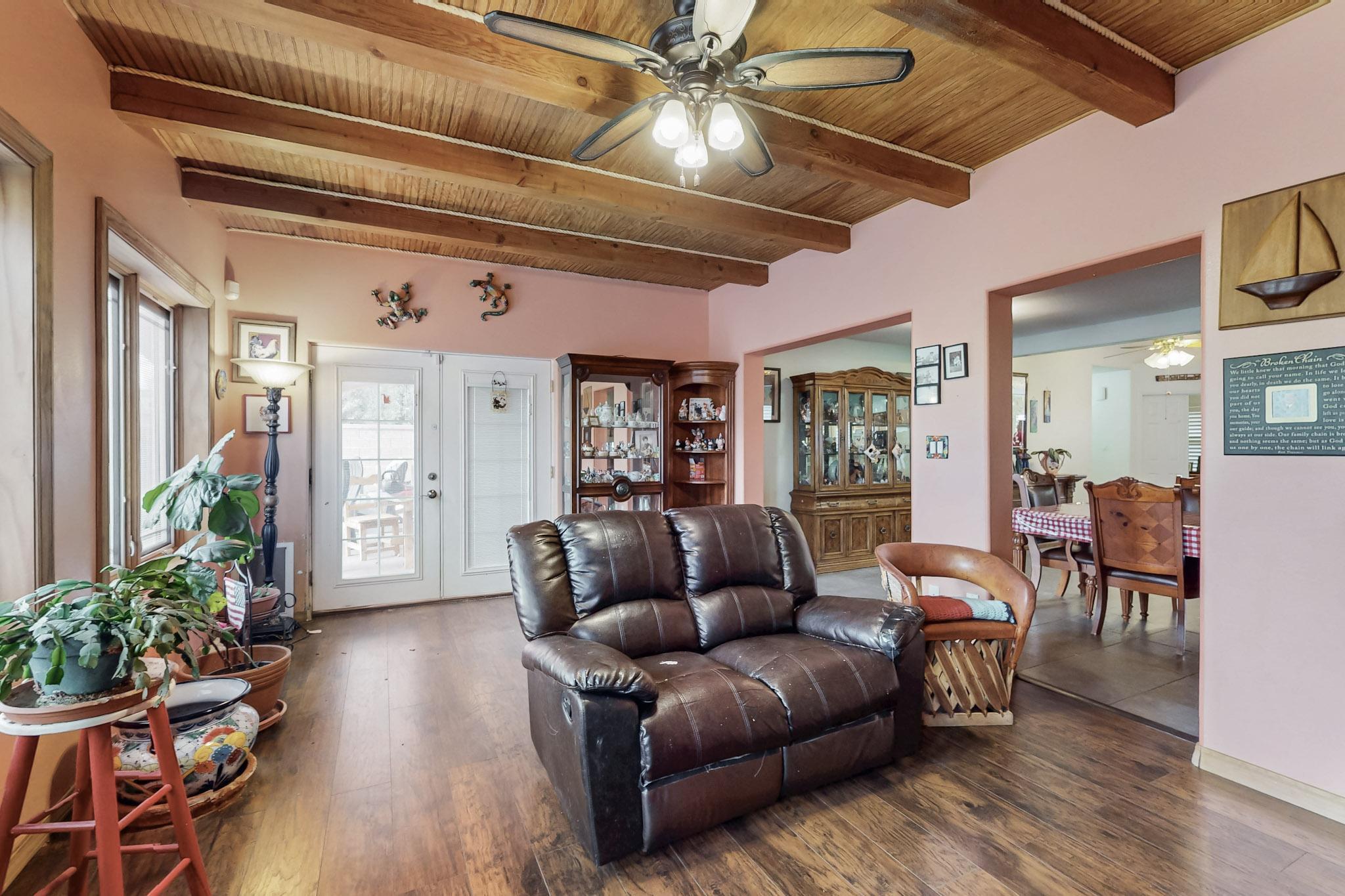 8304 CAMINO DEL VENADO NW