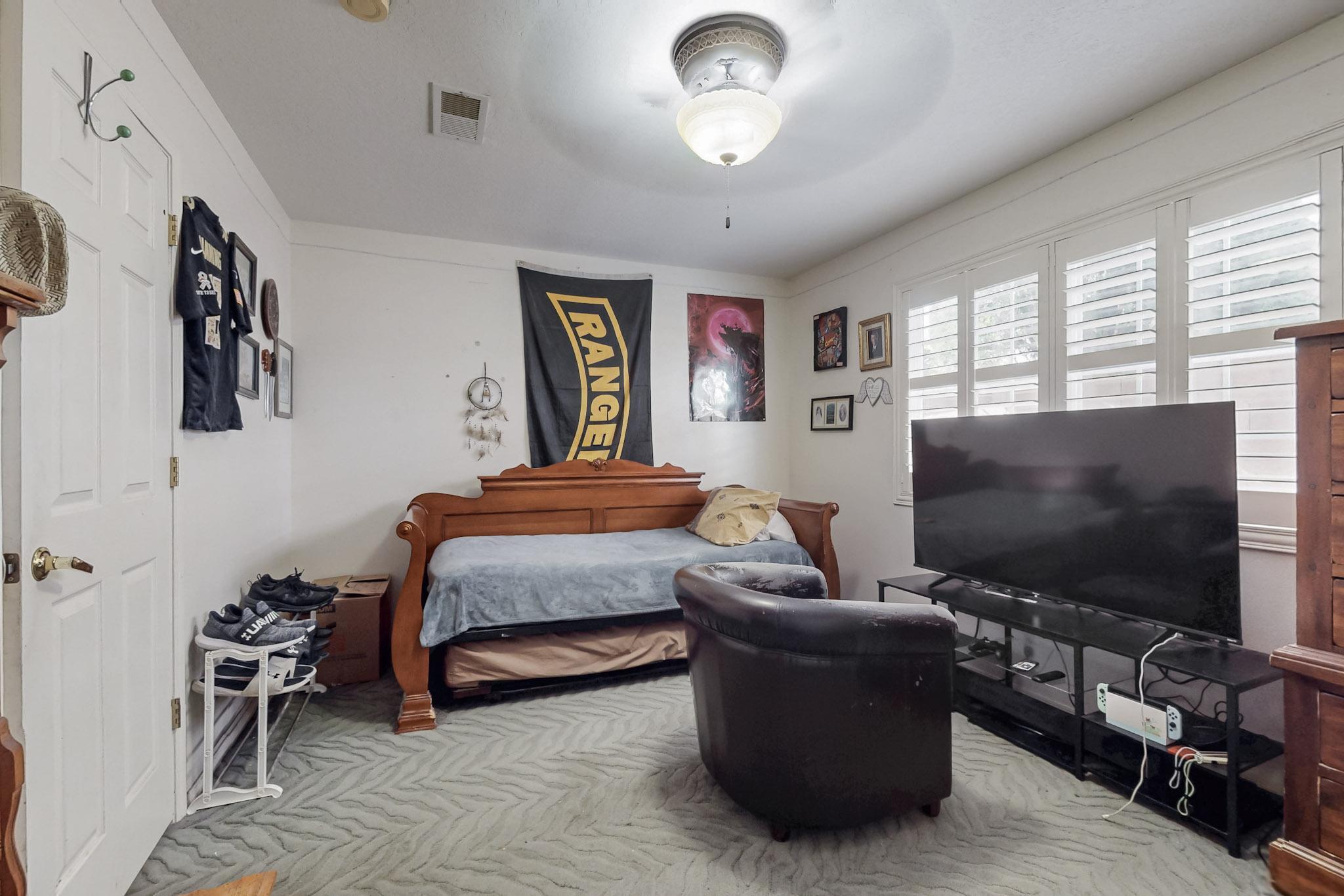 8304 CAMINO DEL VENADO NW