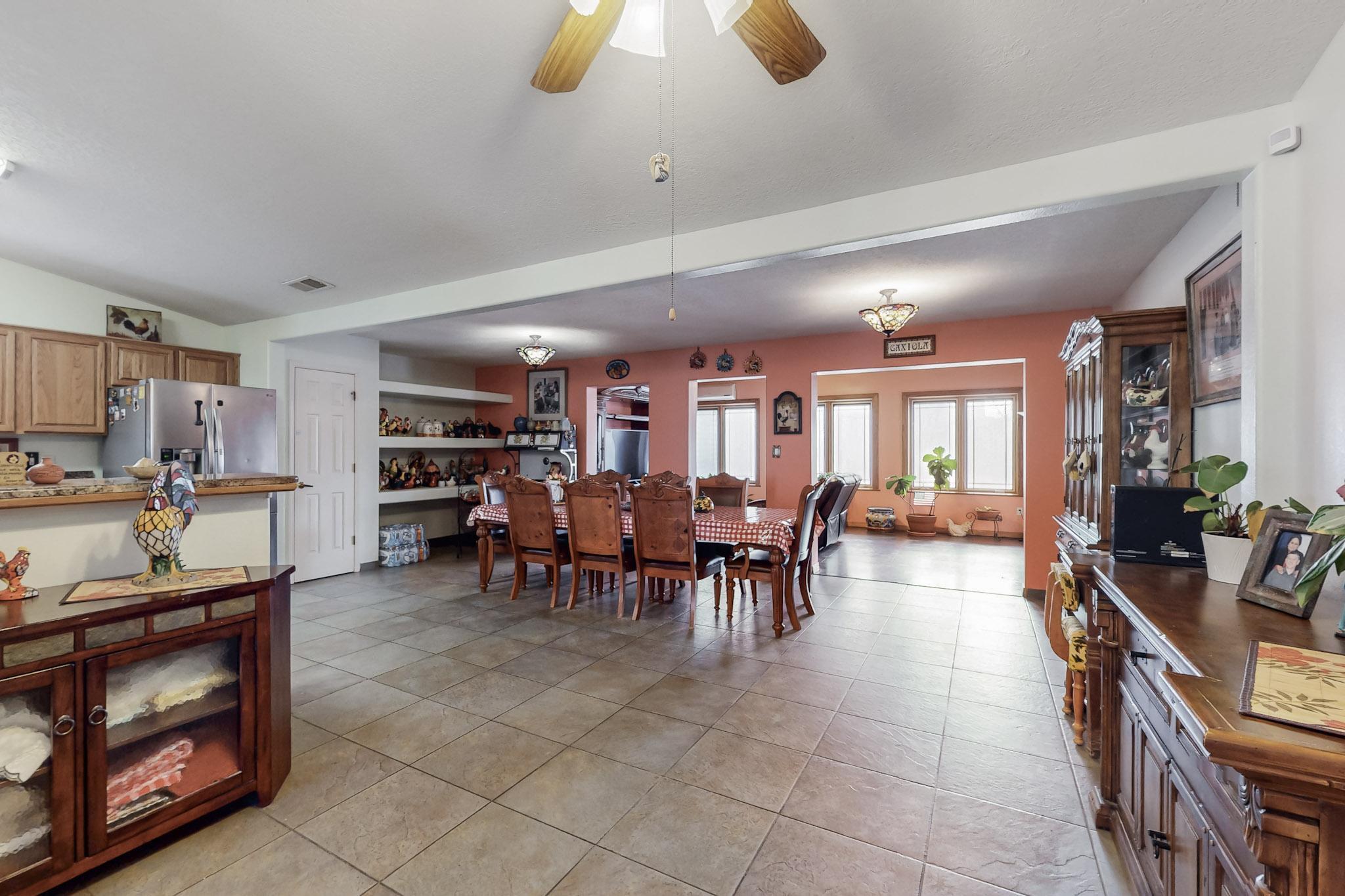 8304 CAMINO DEL VENADO NW