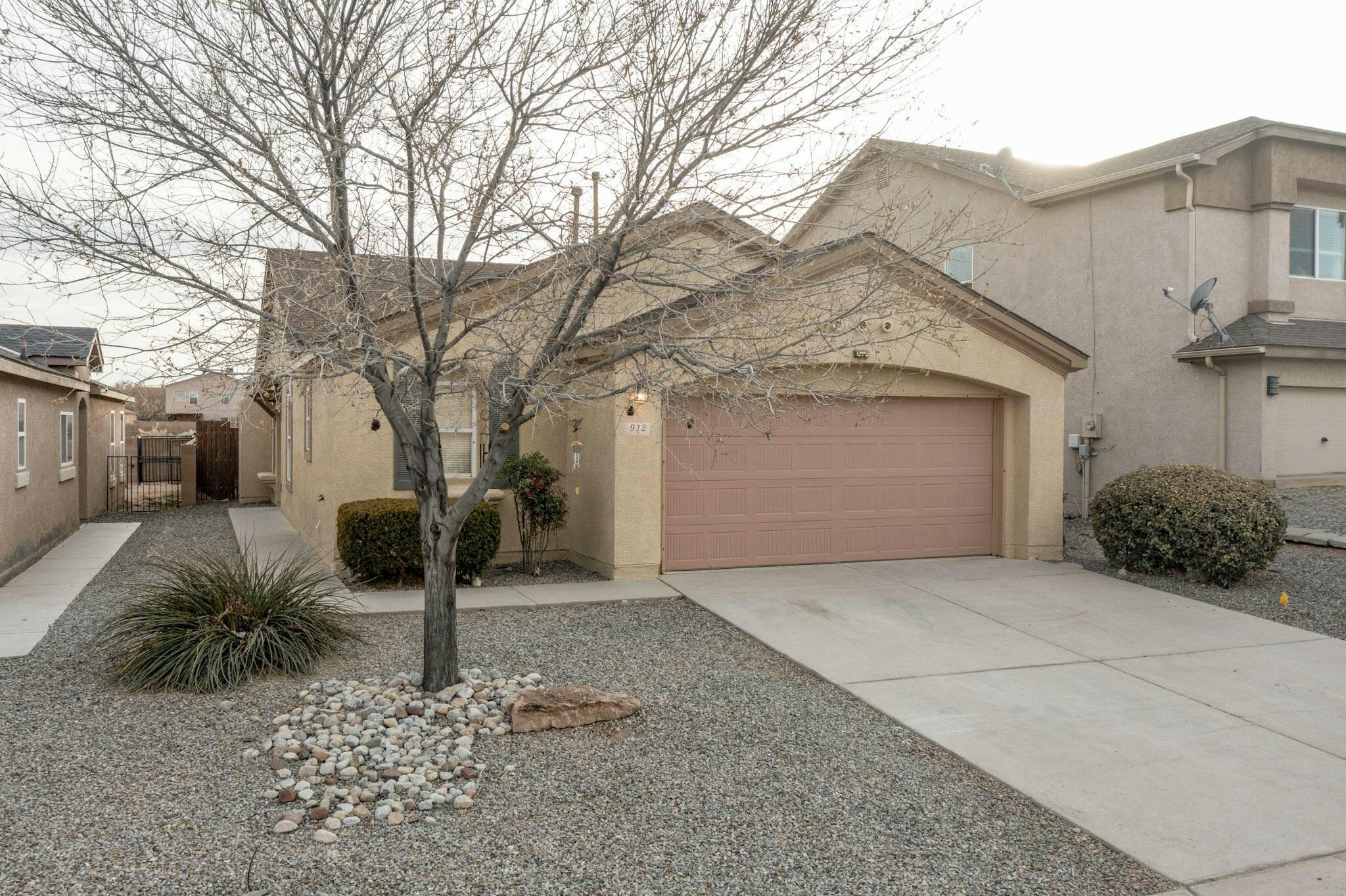 912 WATERFALL Drive