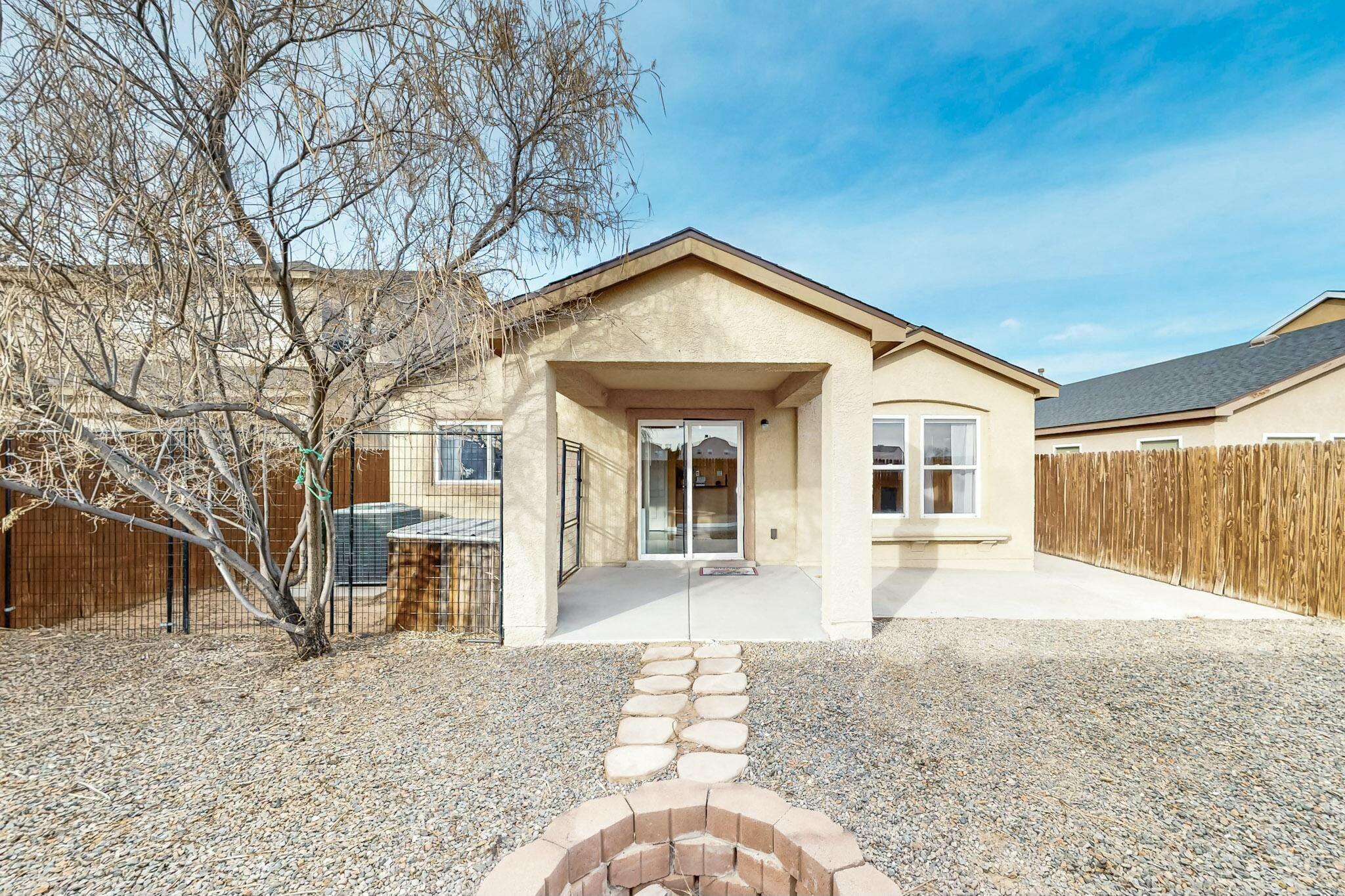 912 WATERFALL Drive