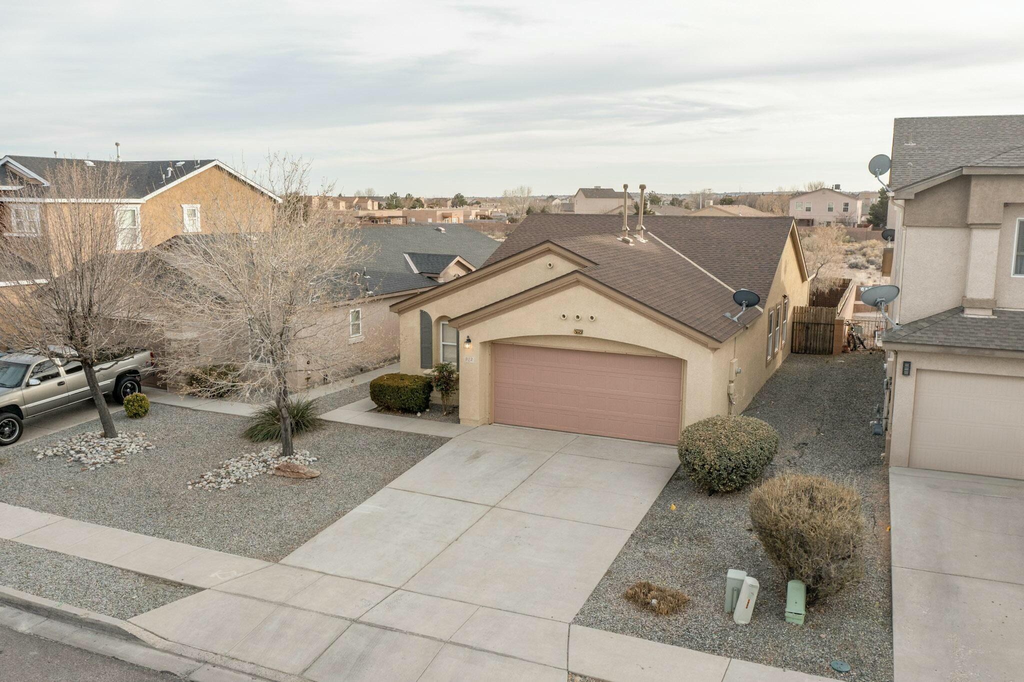 912 WATERFALL Drive