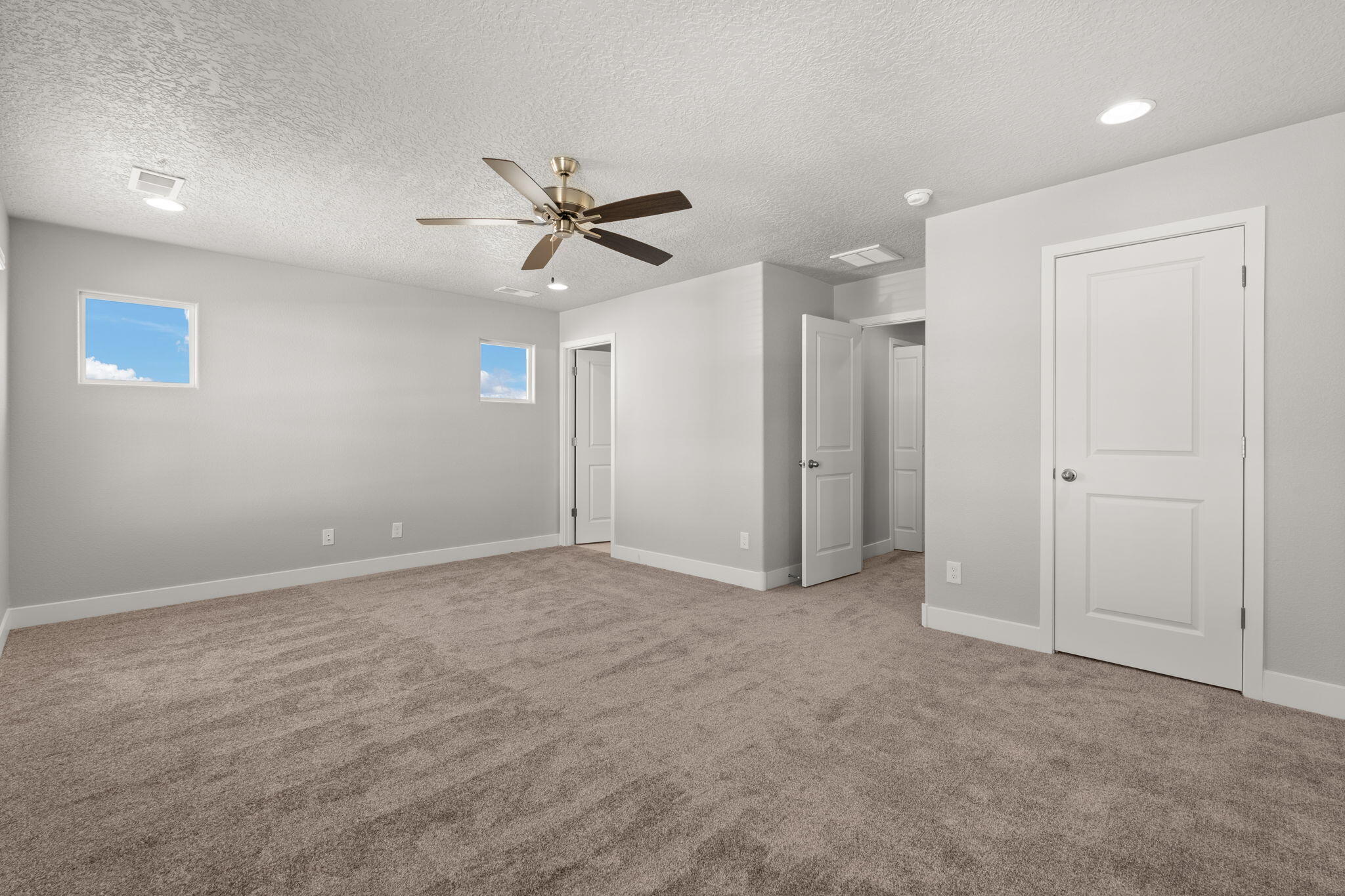 1890 Sunrise Lane SE