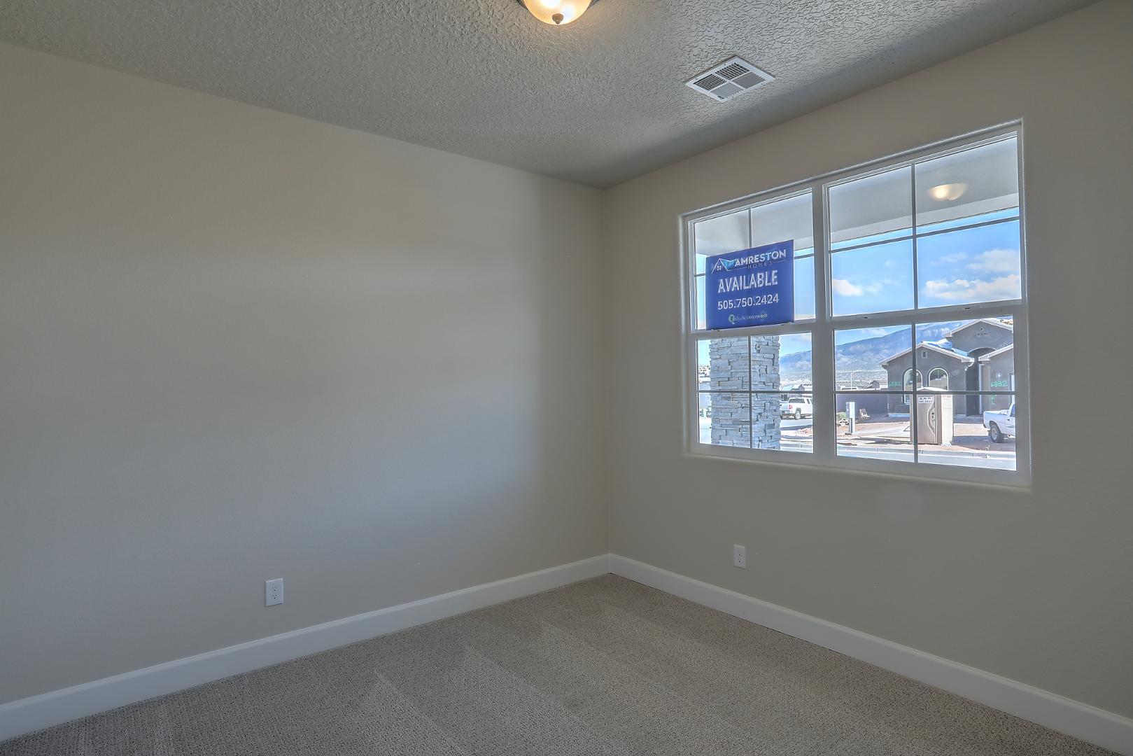 6829 Cleary Loop NE