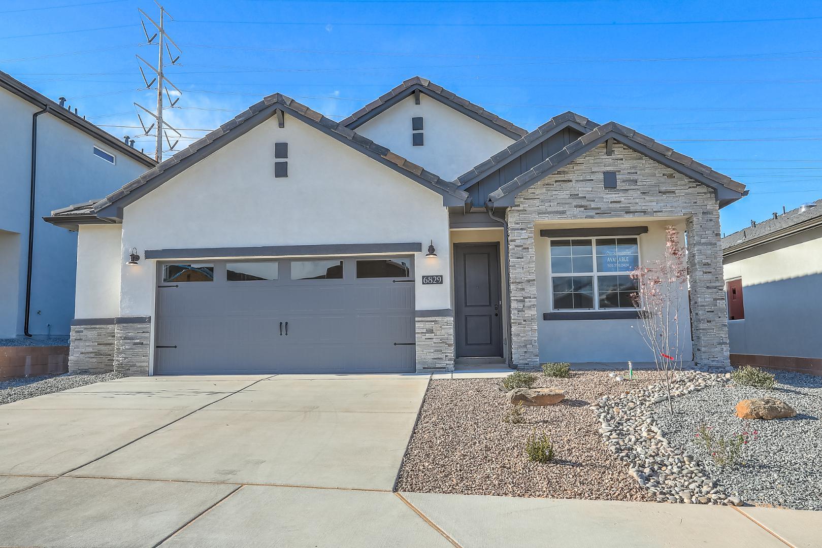 6829 Cleary Loop NE