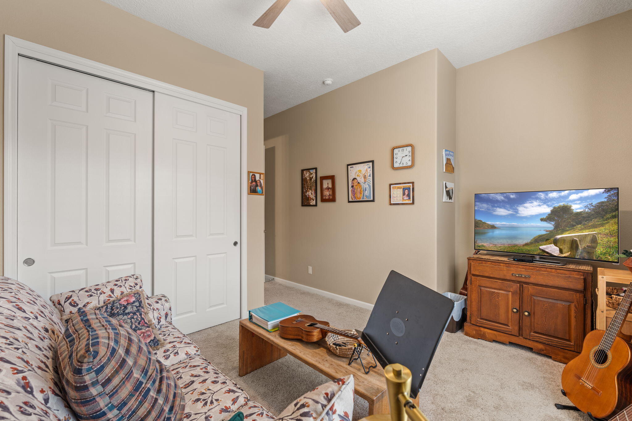 3816 TIERRA VISTA Place NE