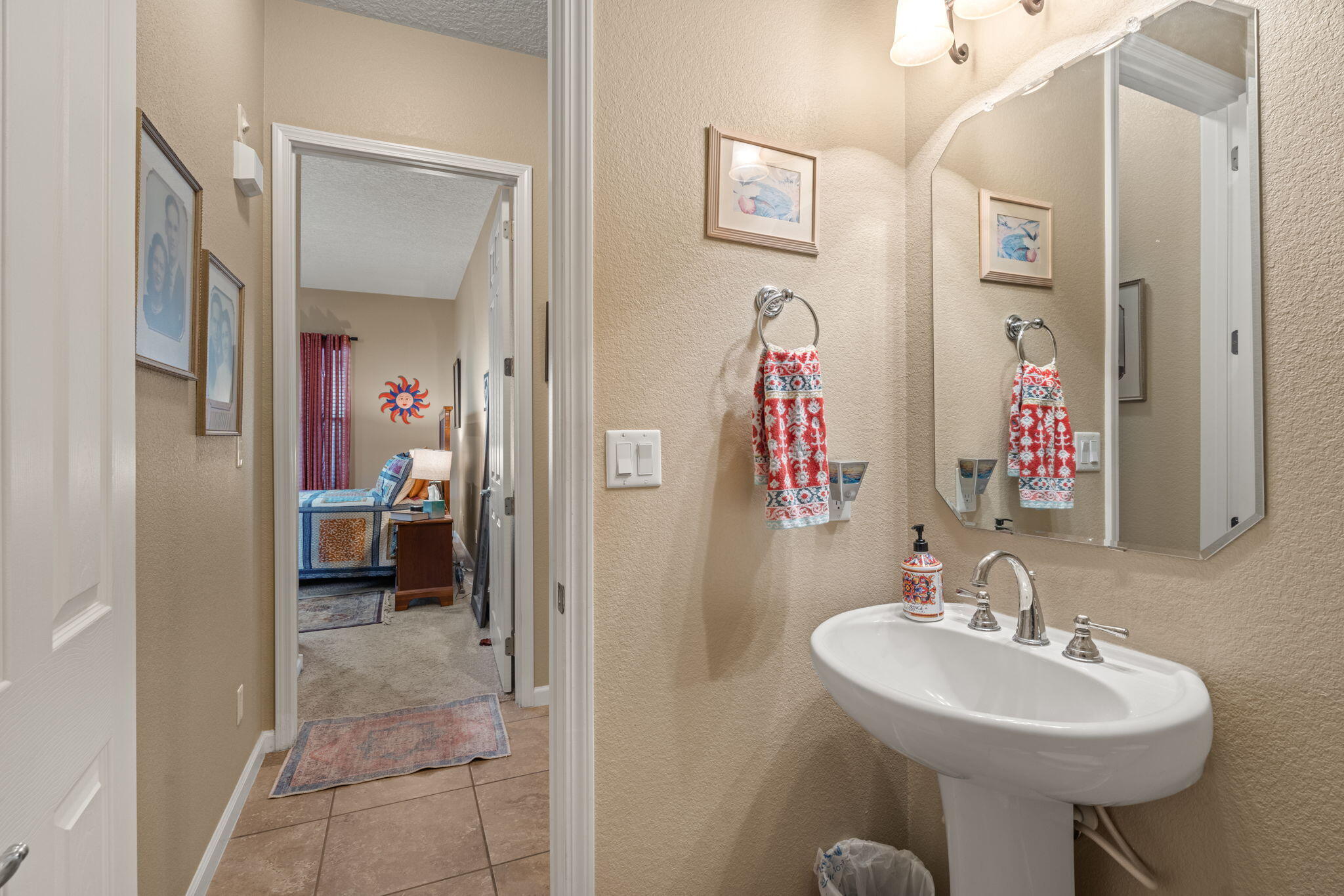 3816 TIERRA VISTA Place NE