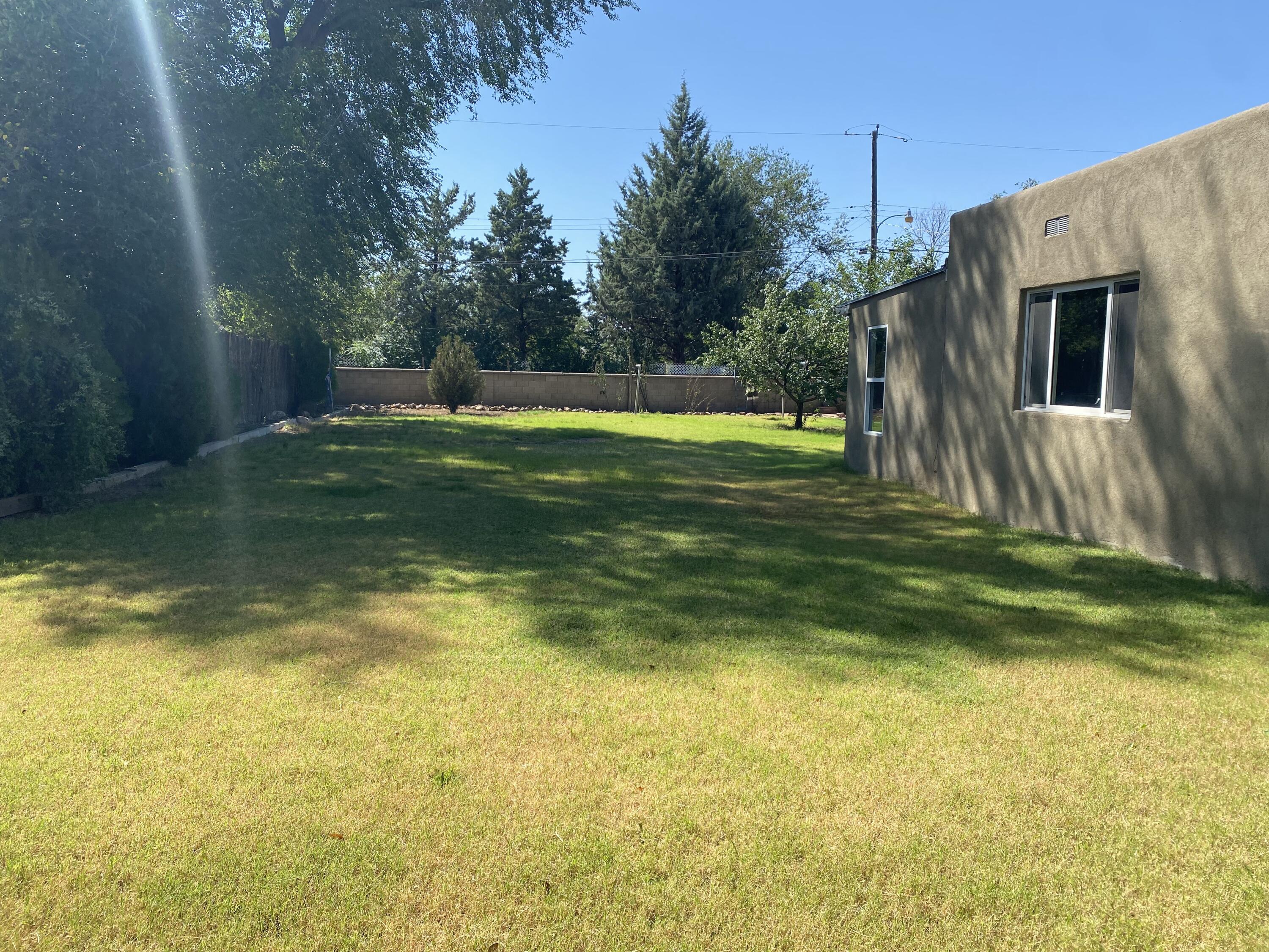 132 Velarde Road NW