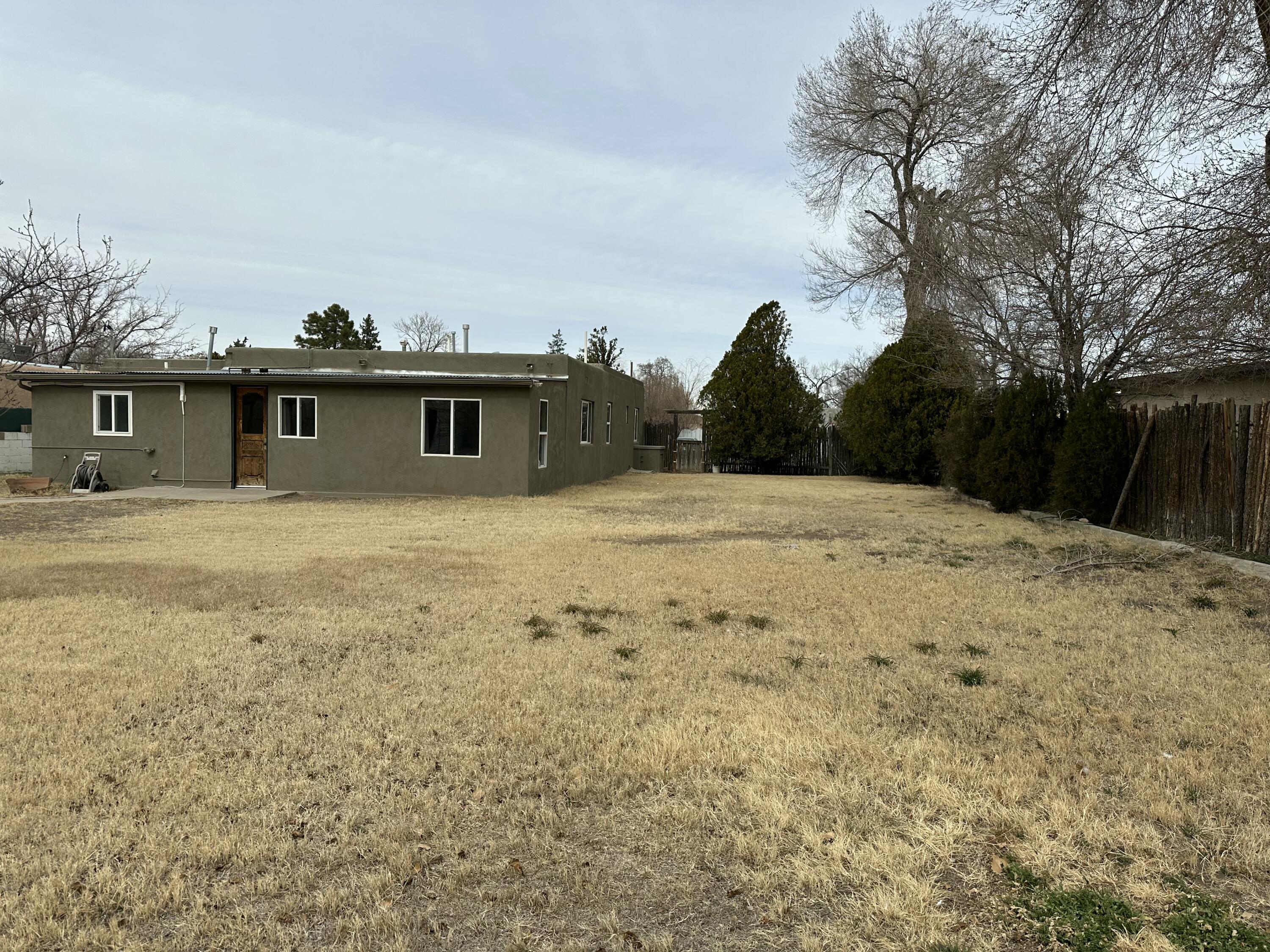 132 Velarde Road NW
