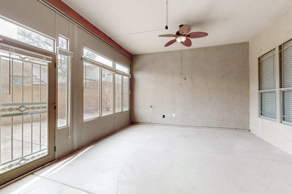 920 Loma Pinon Loop NE