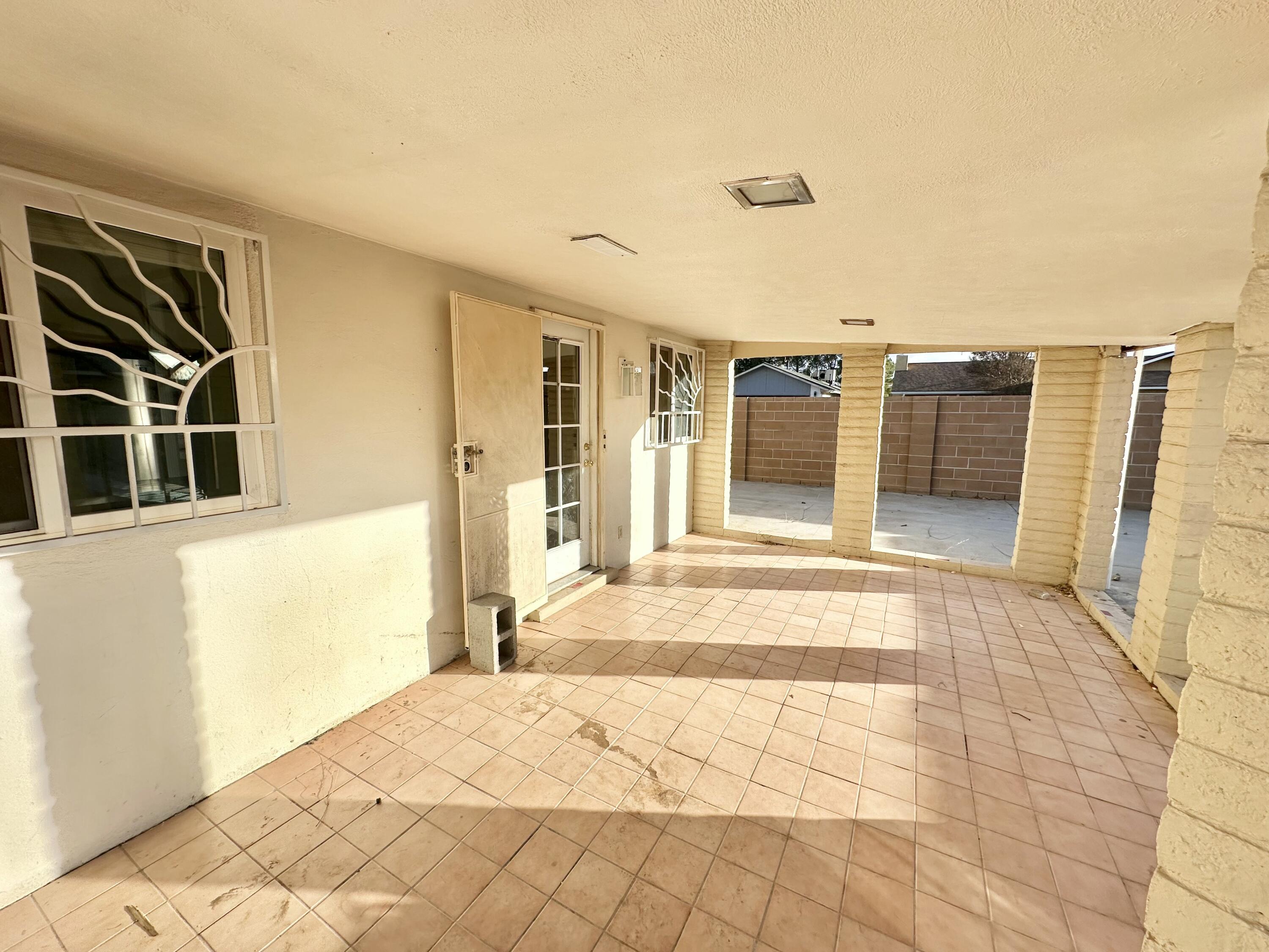 5501 Cochiti Court NW