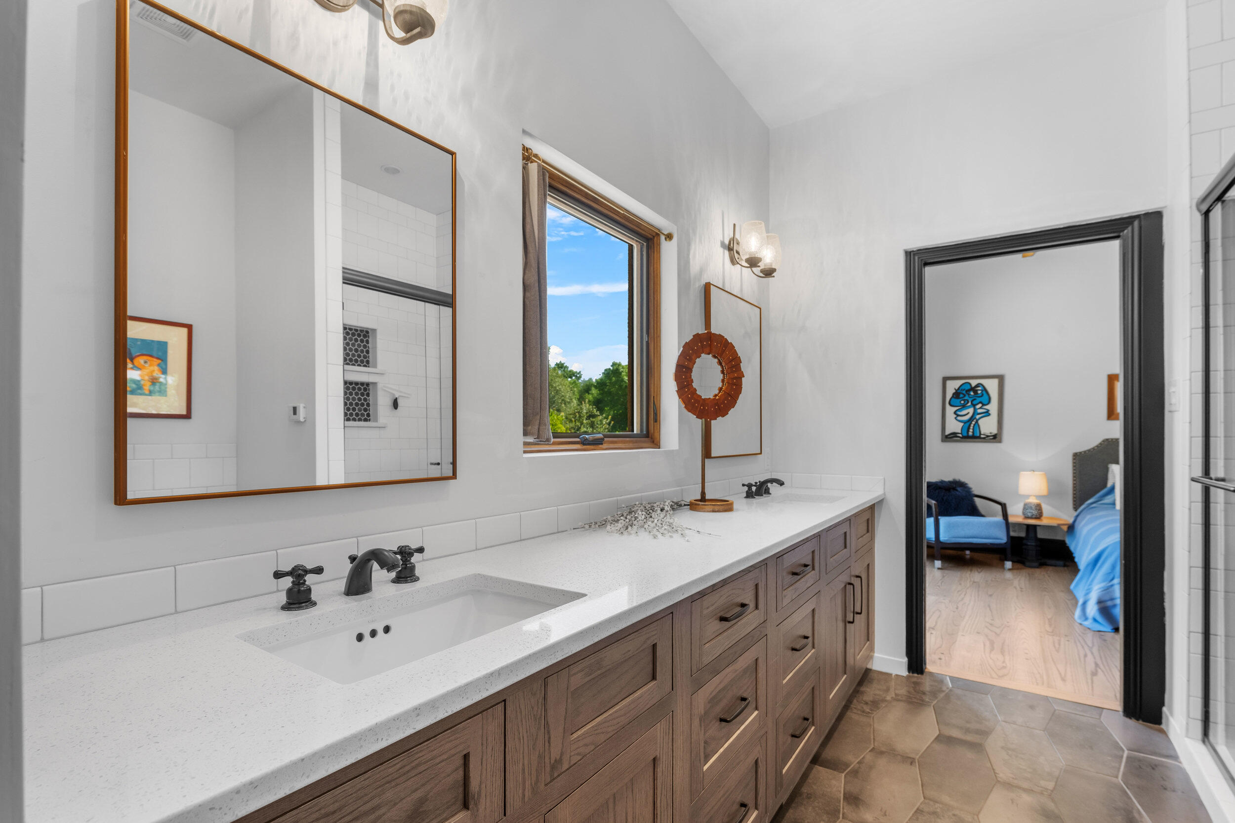 1201 BONA TERRA Loop NW