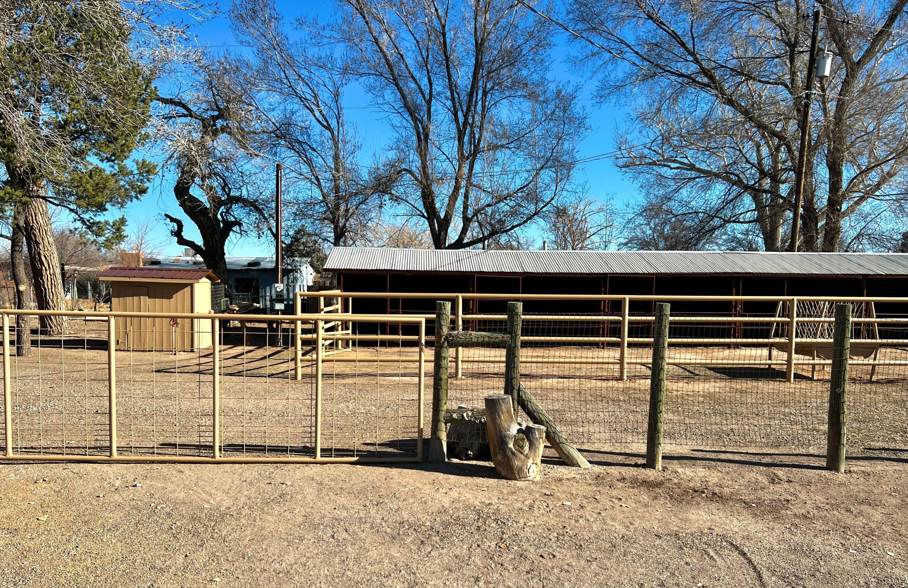 1201 BONA TERRA Loop NW