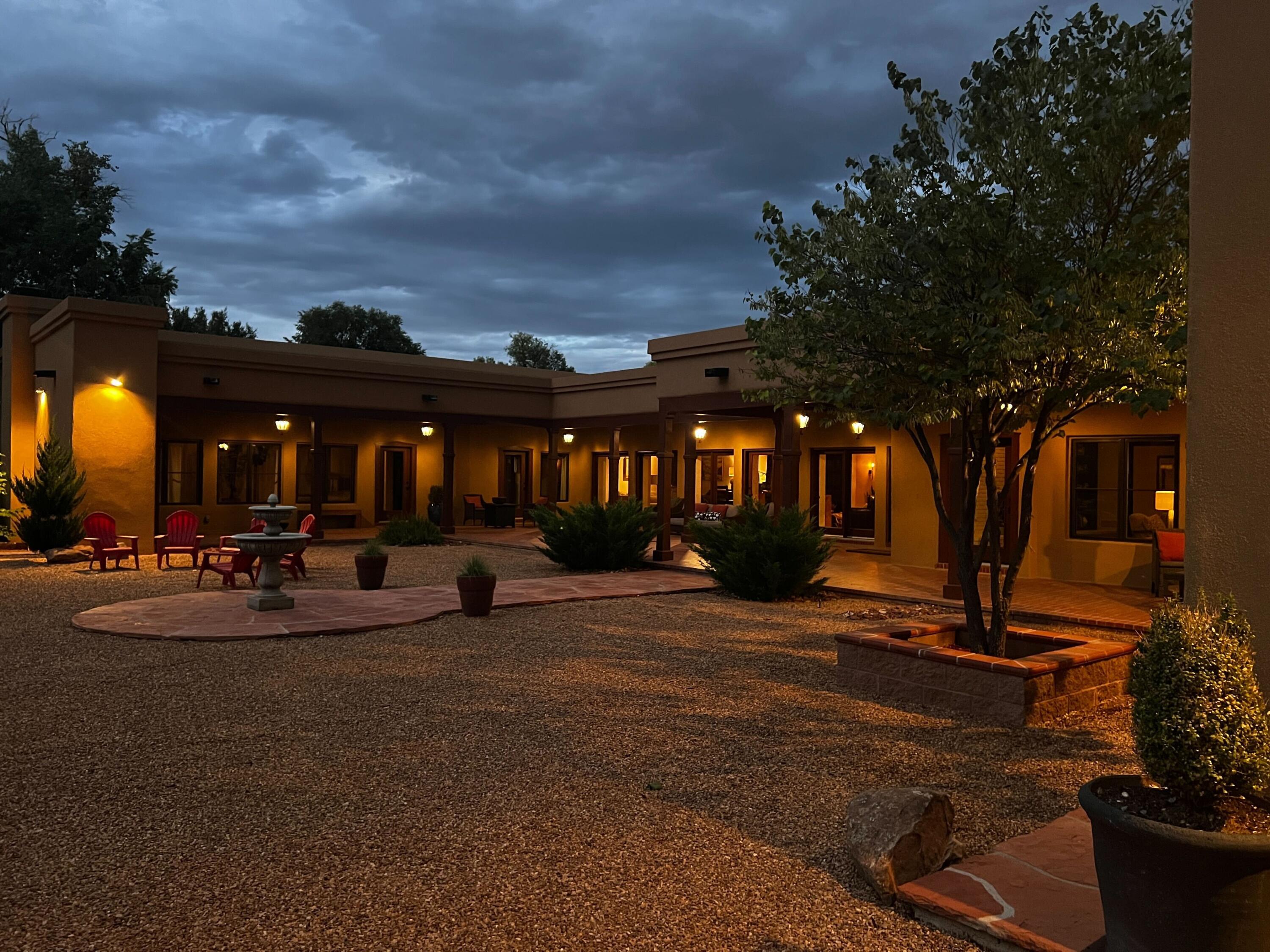 1201 BONA TERRA Loop NW