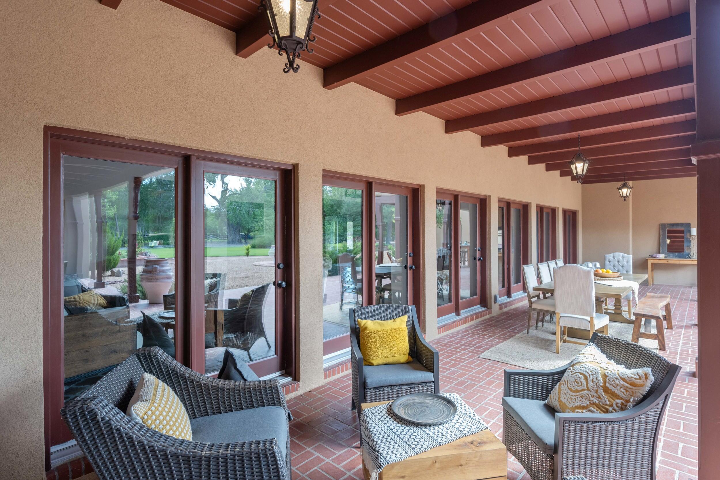 1201 BONA TERRA Loop NW