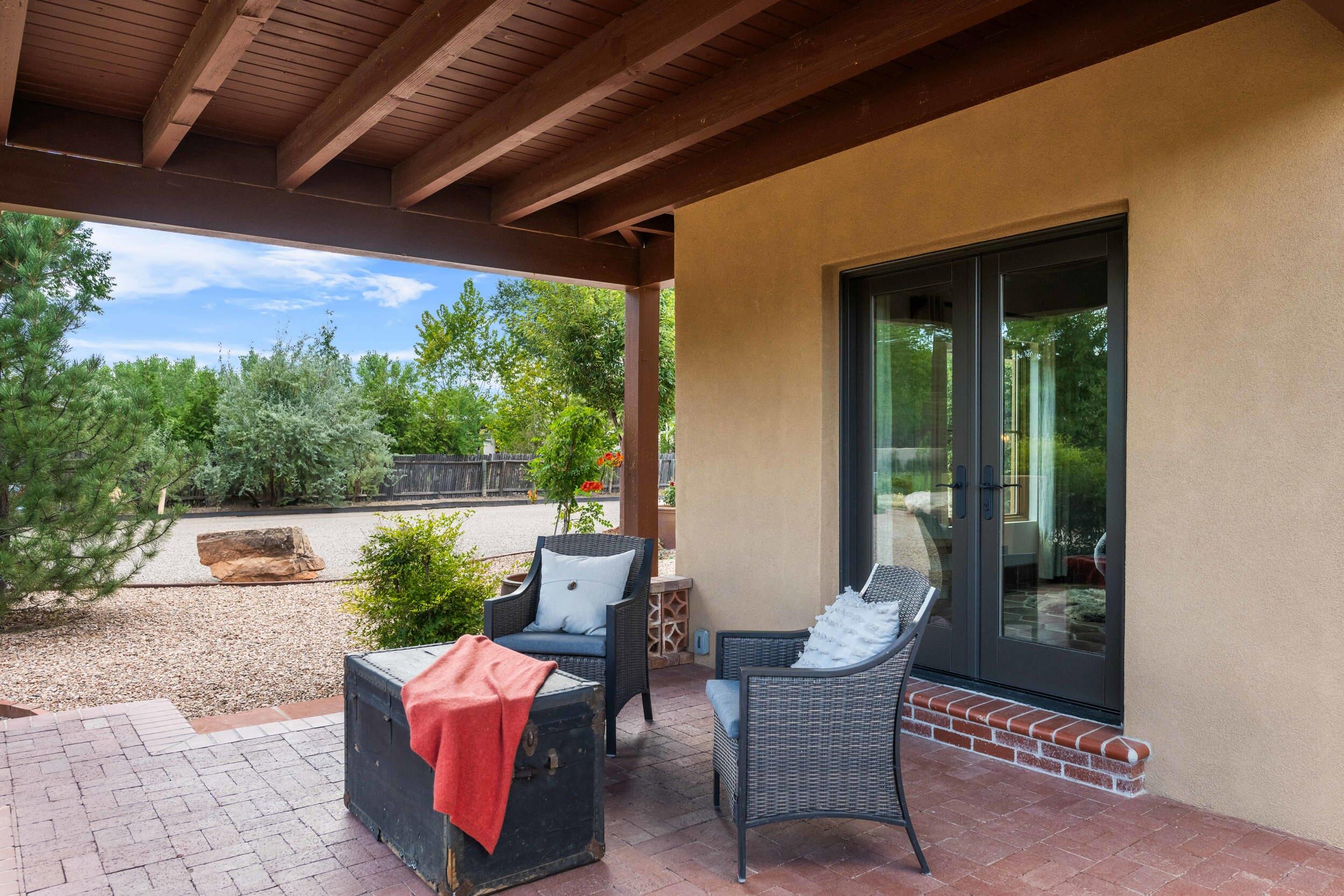 1201 BONA TERRA Loop NW