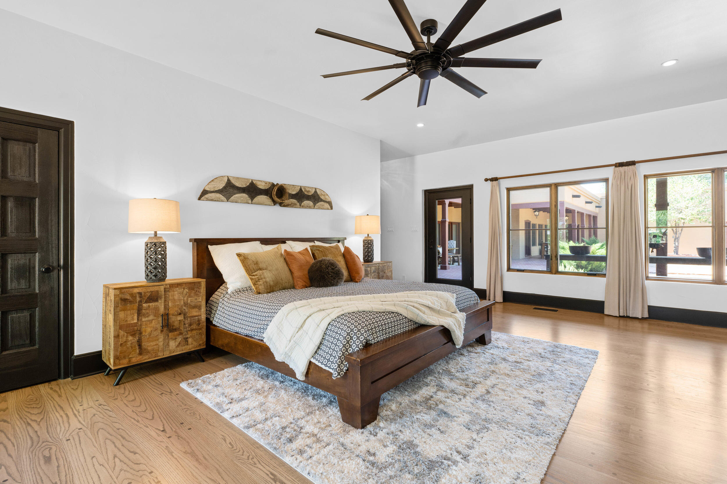 1201 BONA TERRA Loop NW