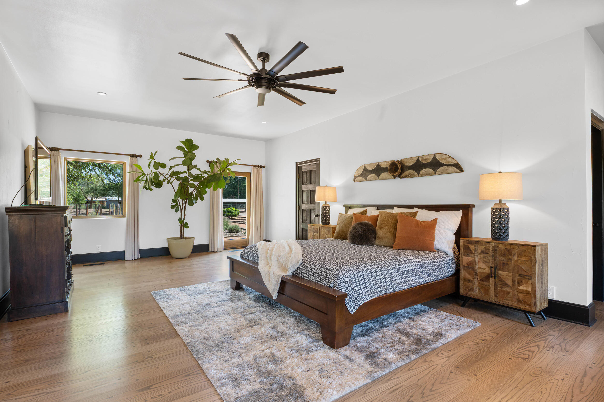 1201 BONA TERRA Loop NW