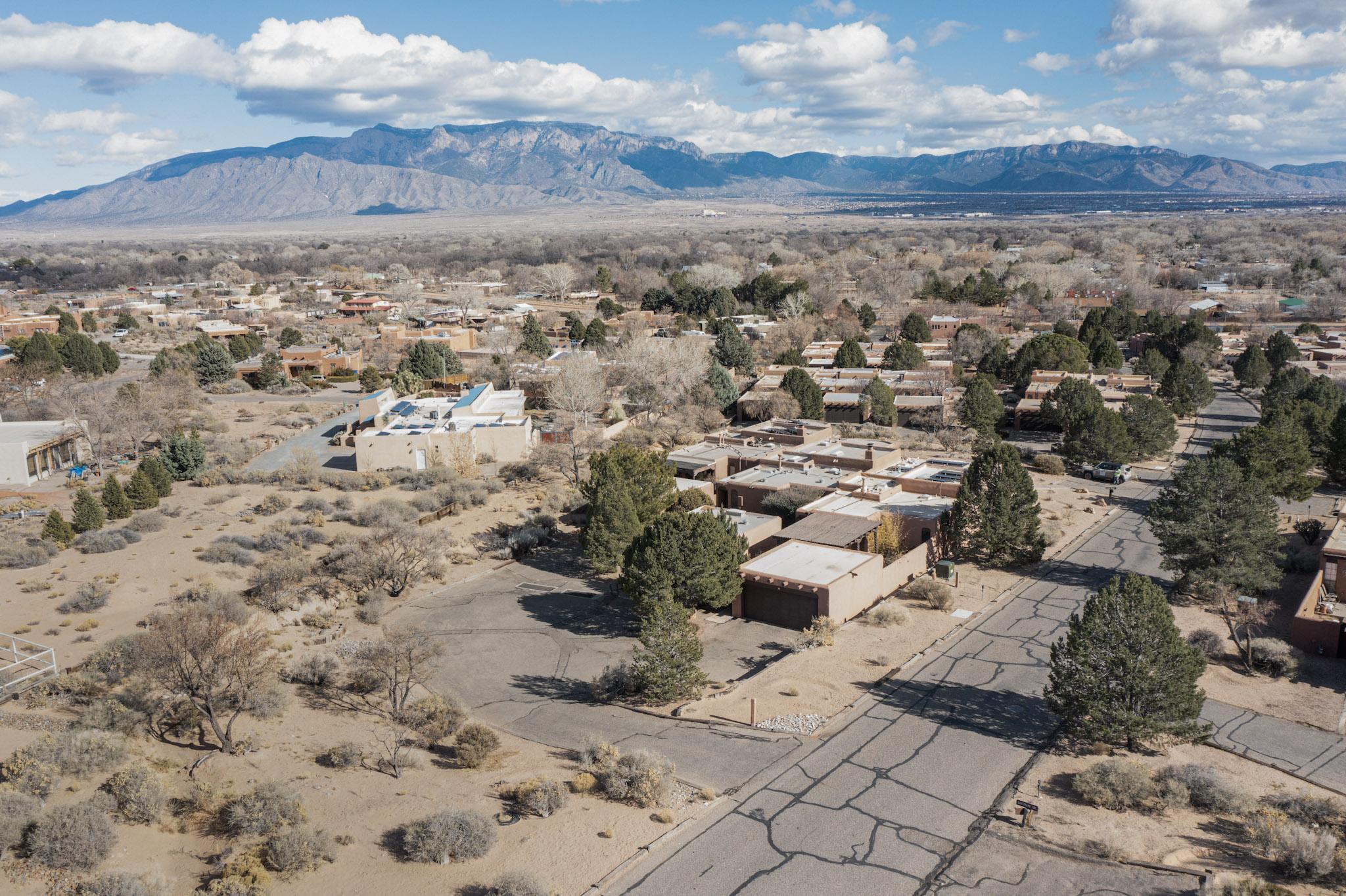 3 SANDIA Trail N