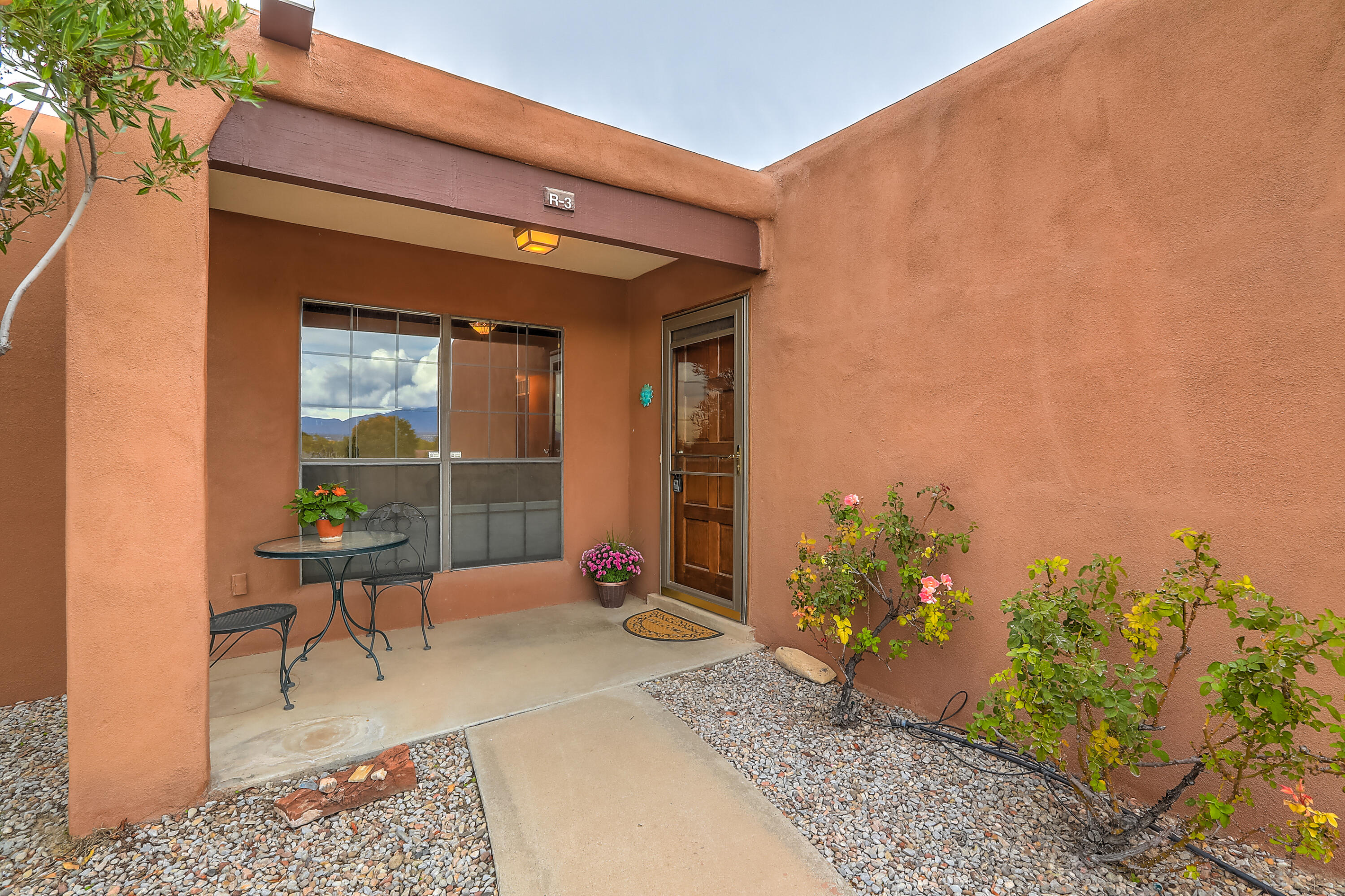 3 SANDIA Trail N
