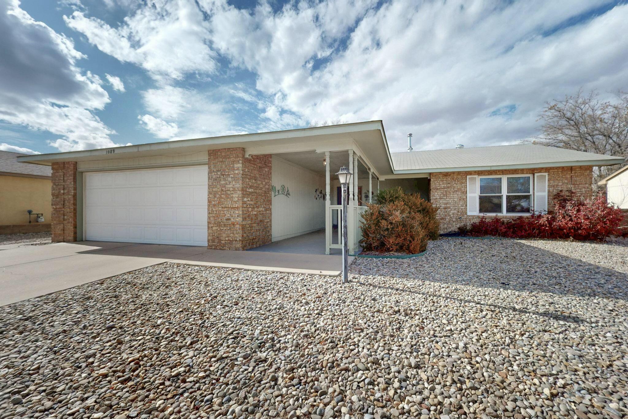 1089 SANDIA VISTA Road NE