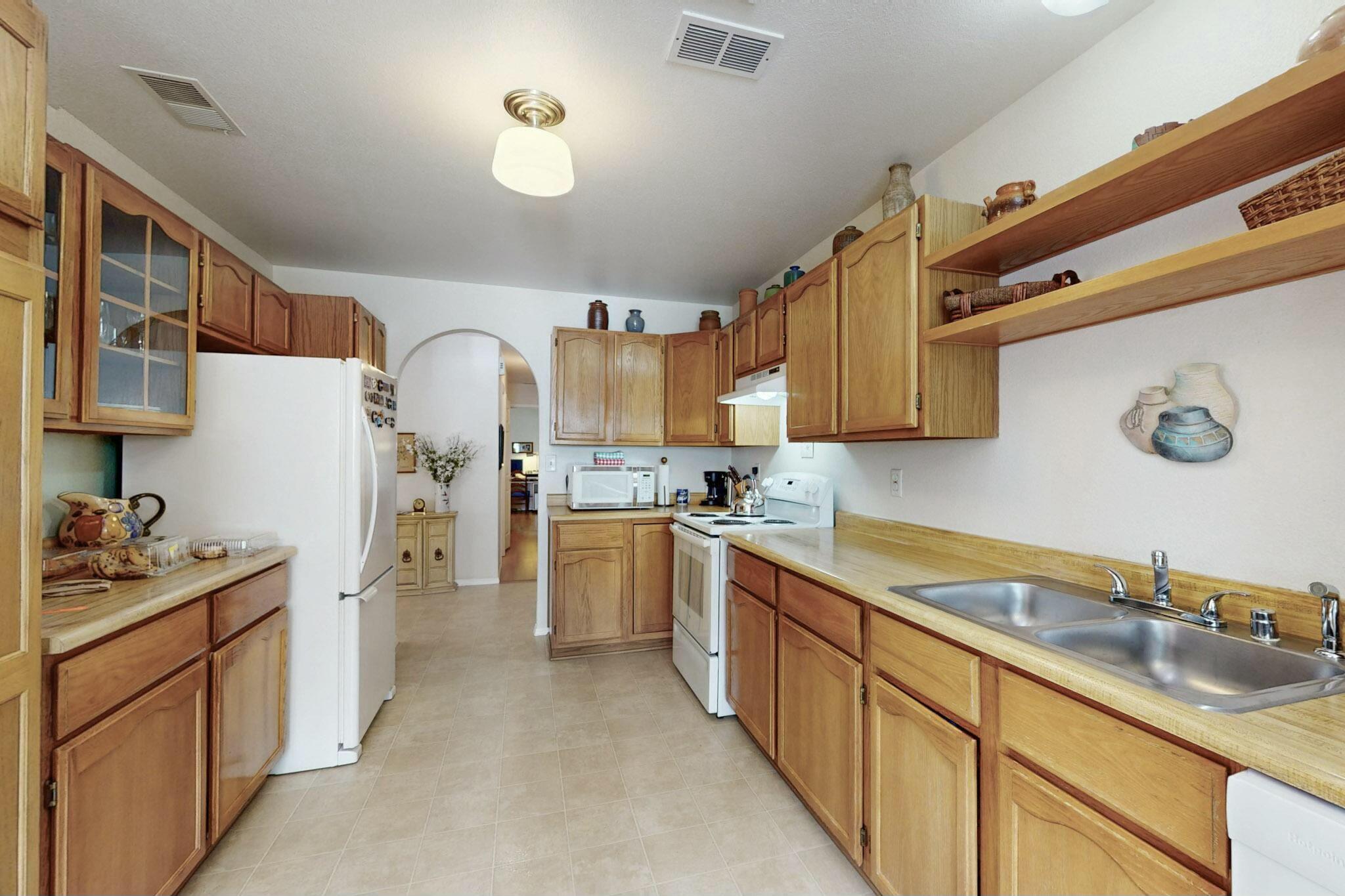 1089 SANDIA VISTA Road NE