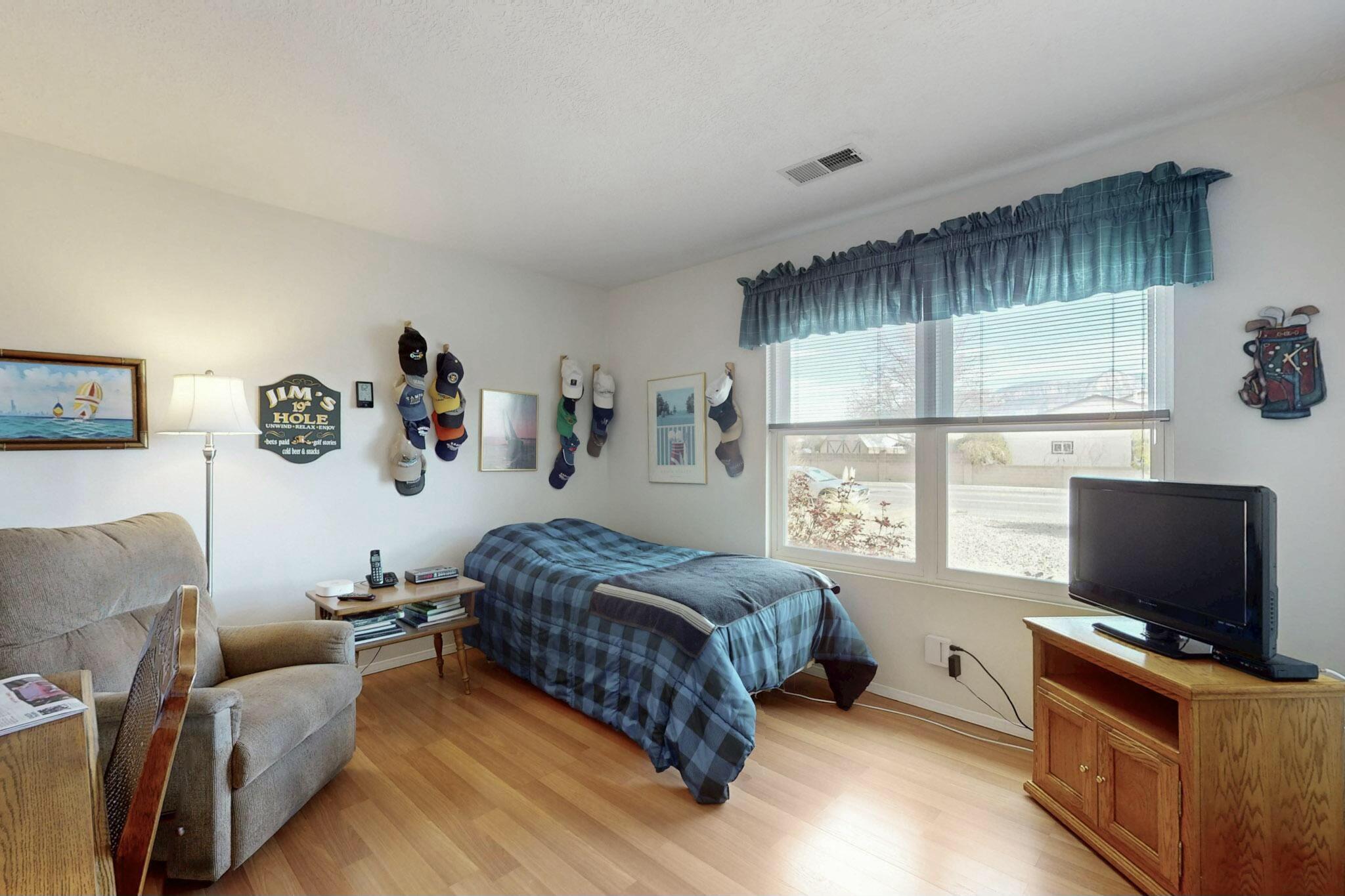 1089 SANDIA VISTA Road NE