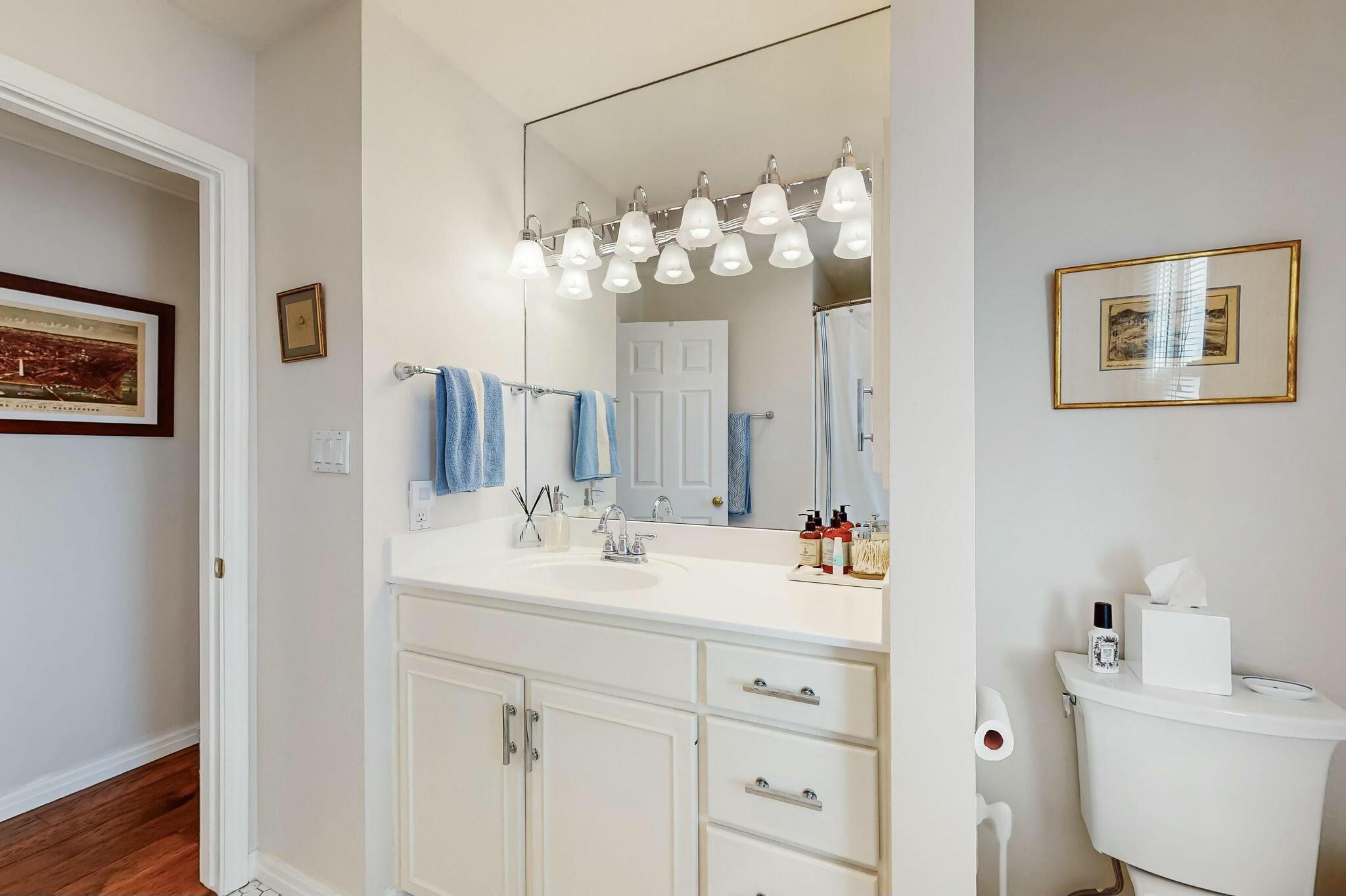 9101 WIMBLEDON Drive NE