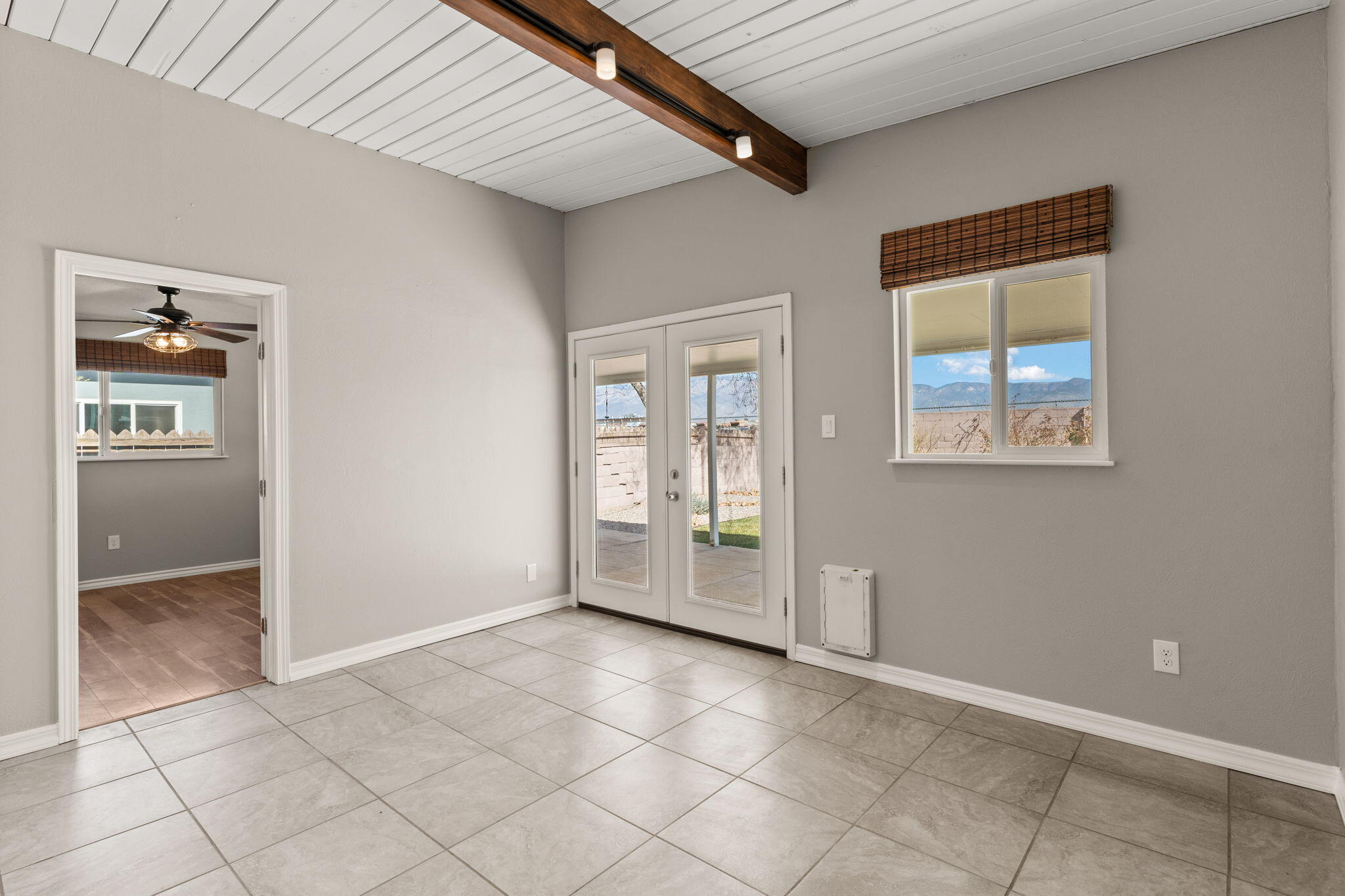 3322 MONTCLAIRE Drive NE