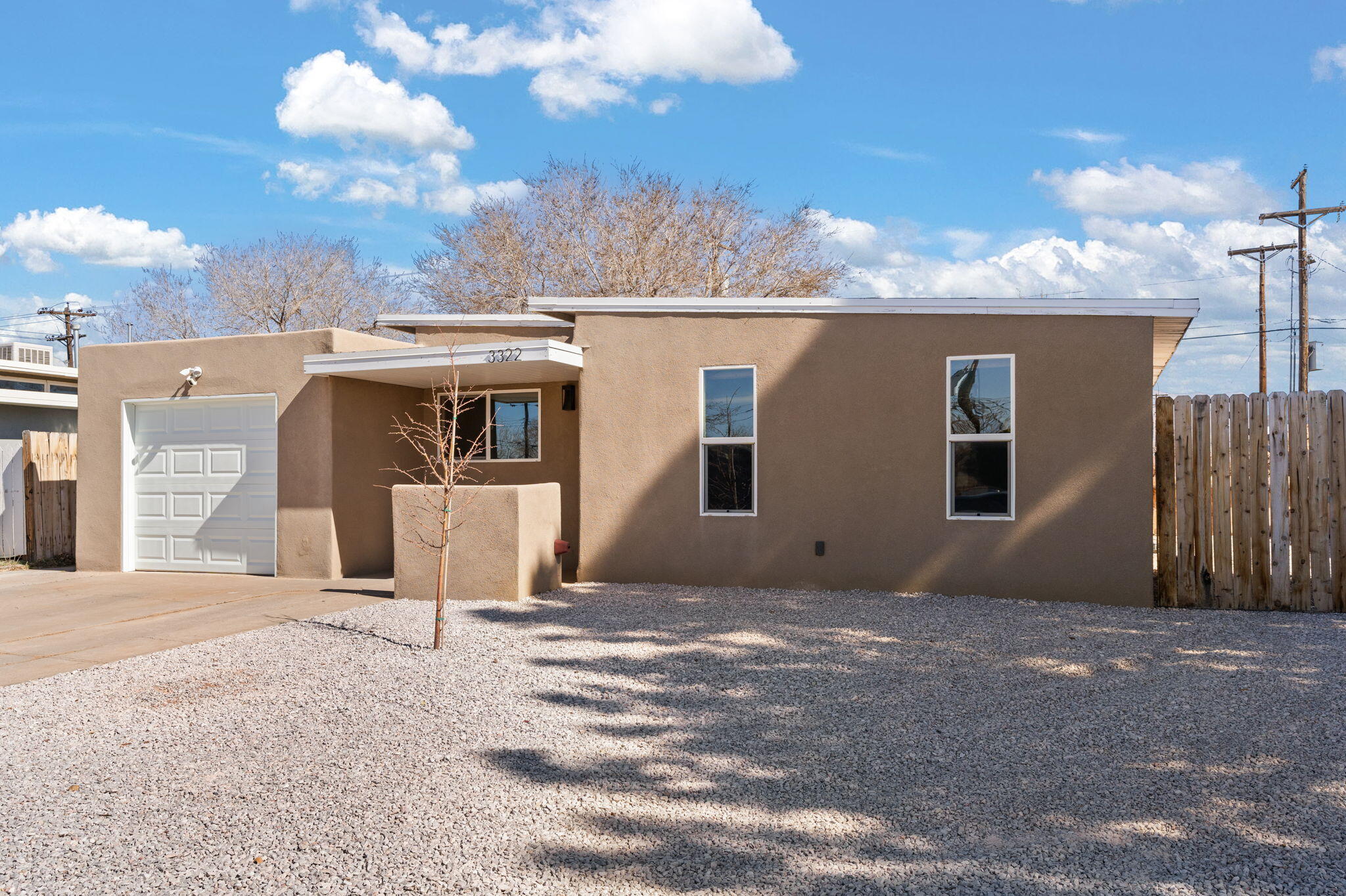3322 MONTCLAIRE Drive NE