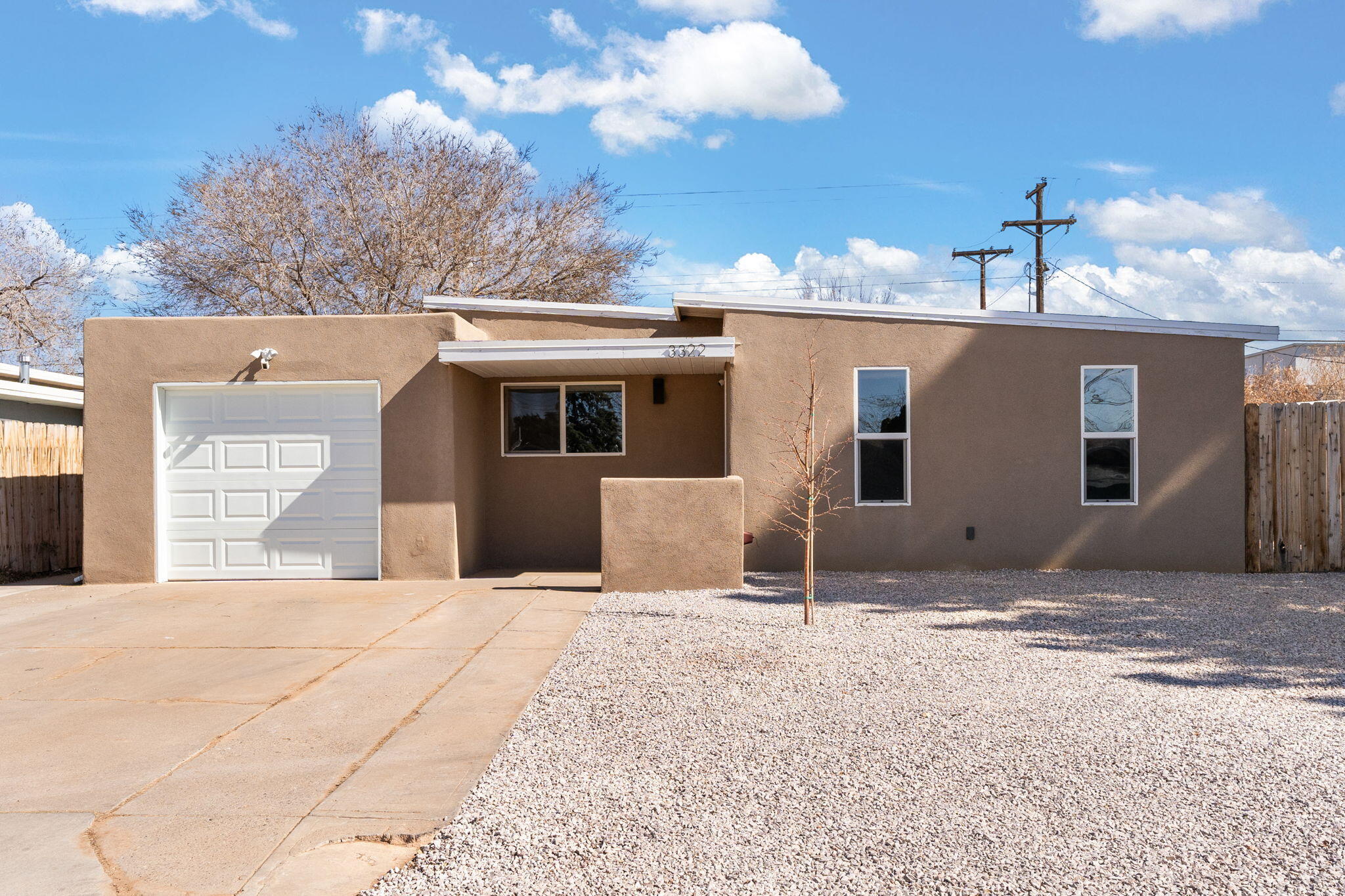 3322 MONTCLAIRE Drive NE
