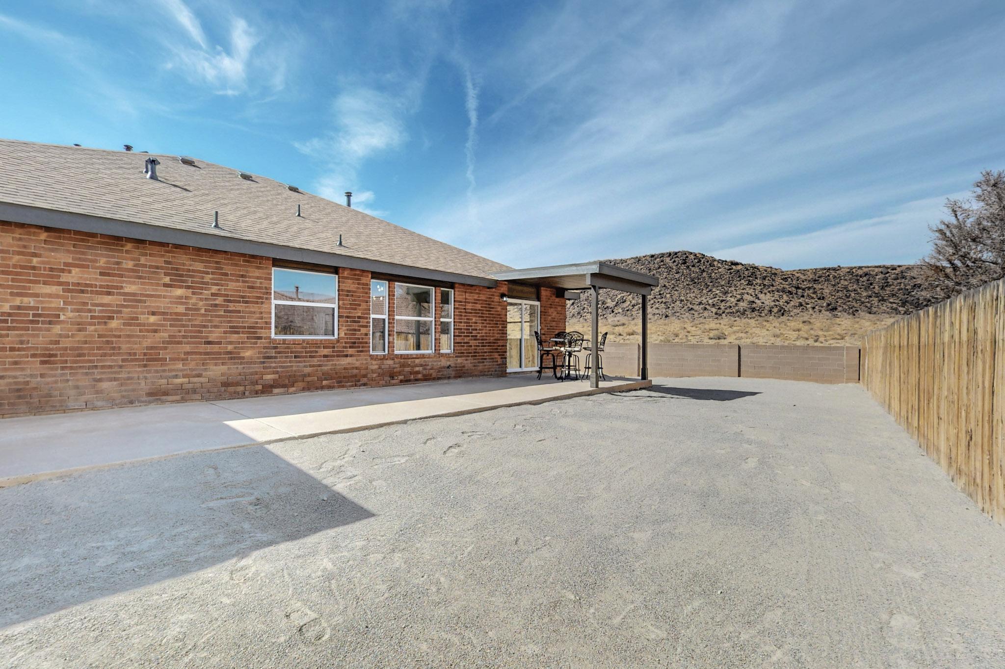 2616 LAVA BLUFF Drive NW