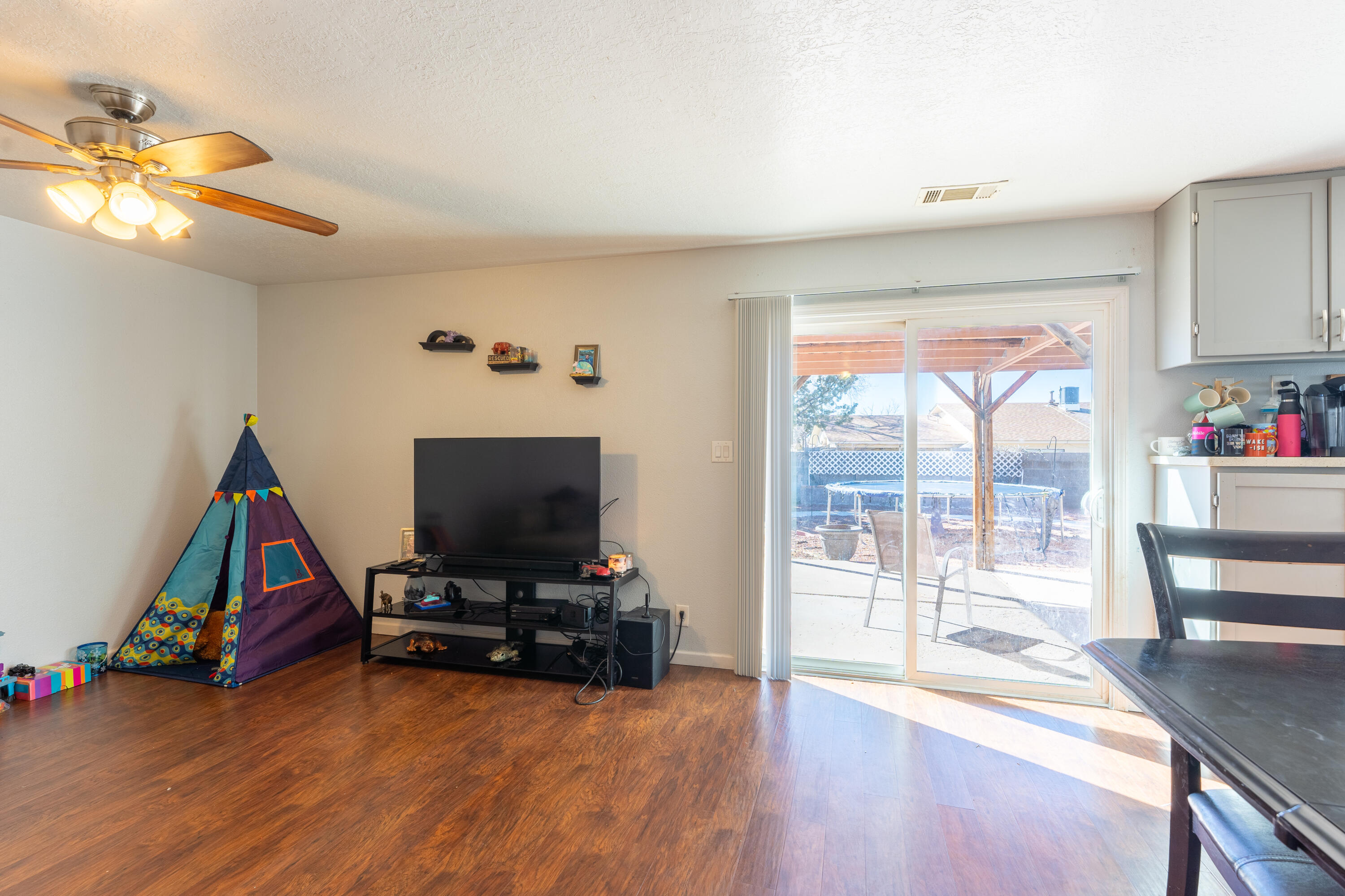 761 Stallion Road SE