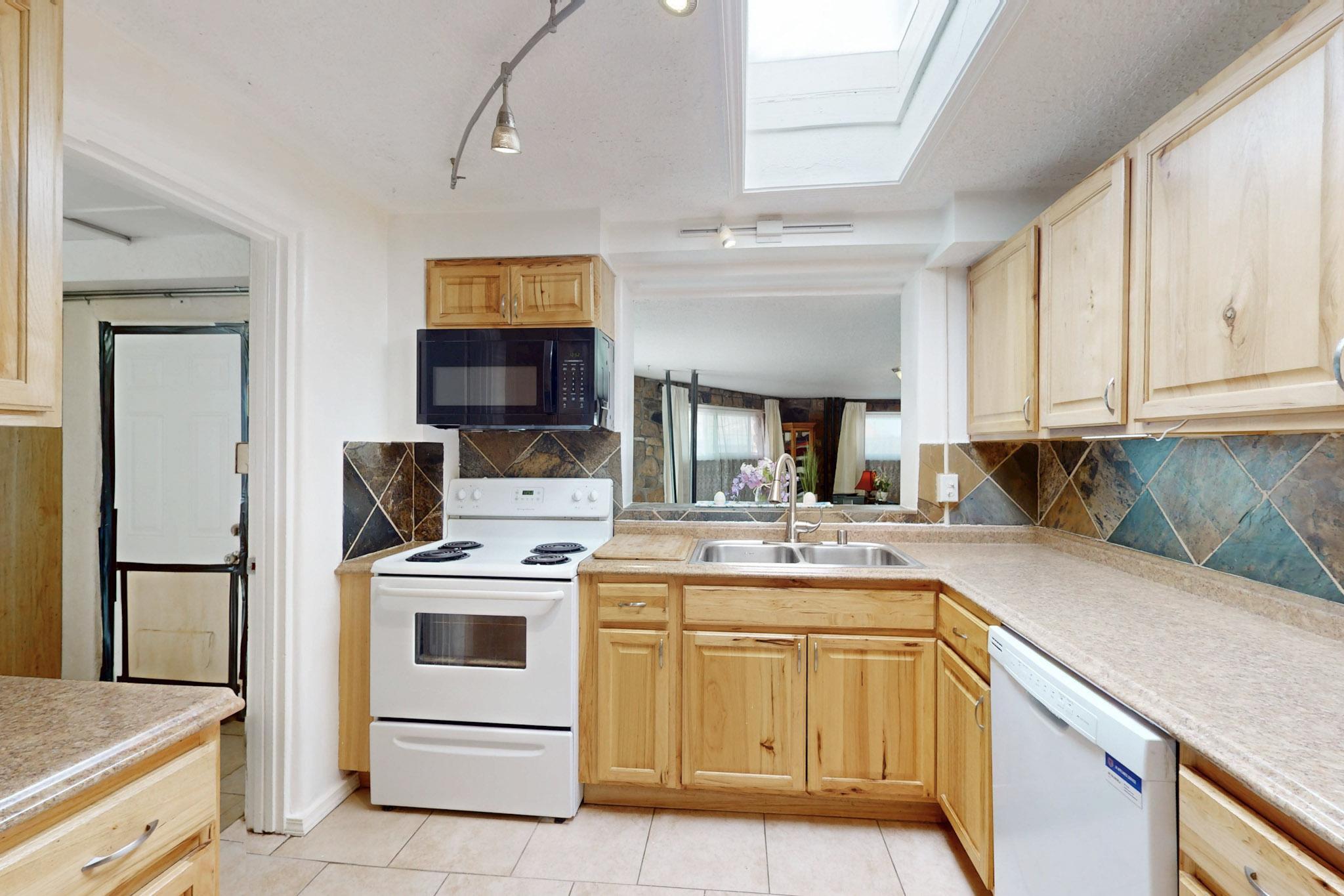 3421 Cuervo Drive NE