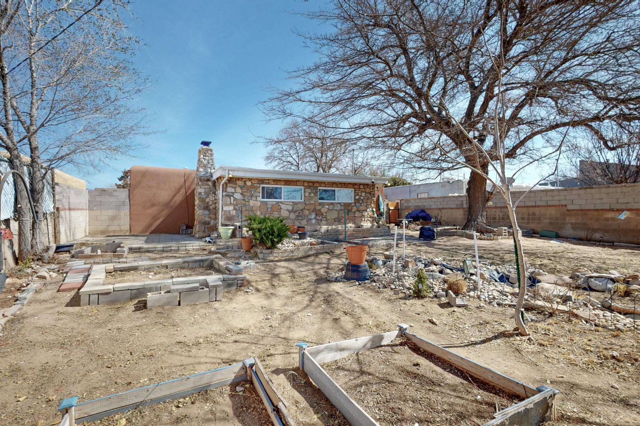 3421 Cuervo Drive NE