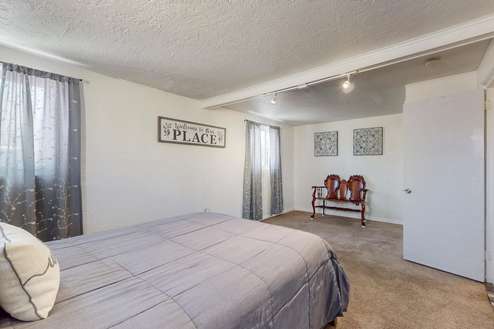 3421 Cuervo Drive NE