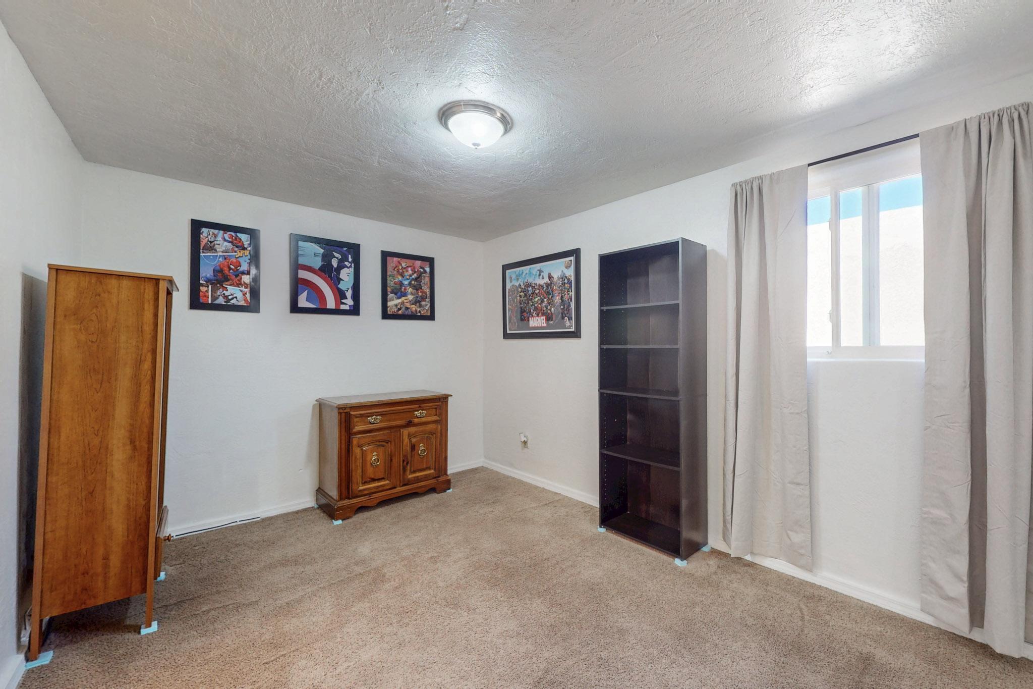 3421 Cuervo Drive NE