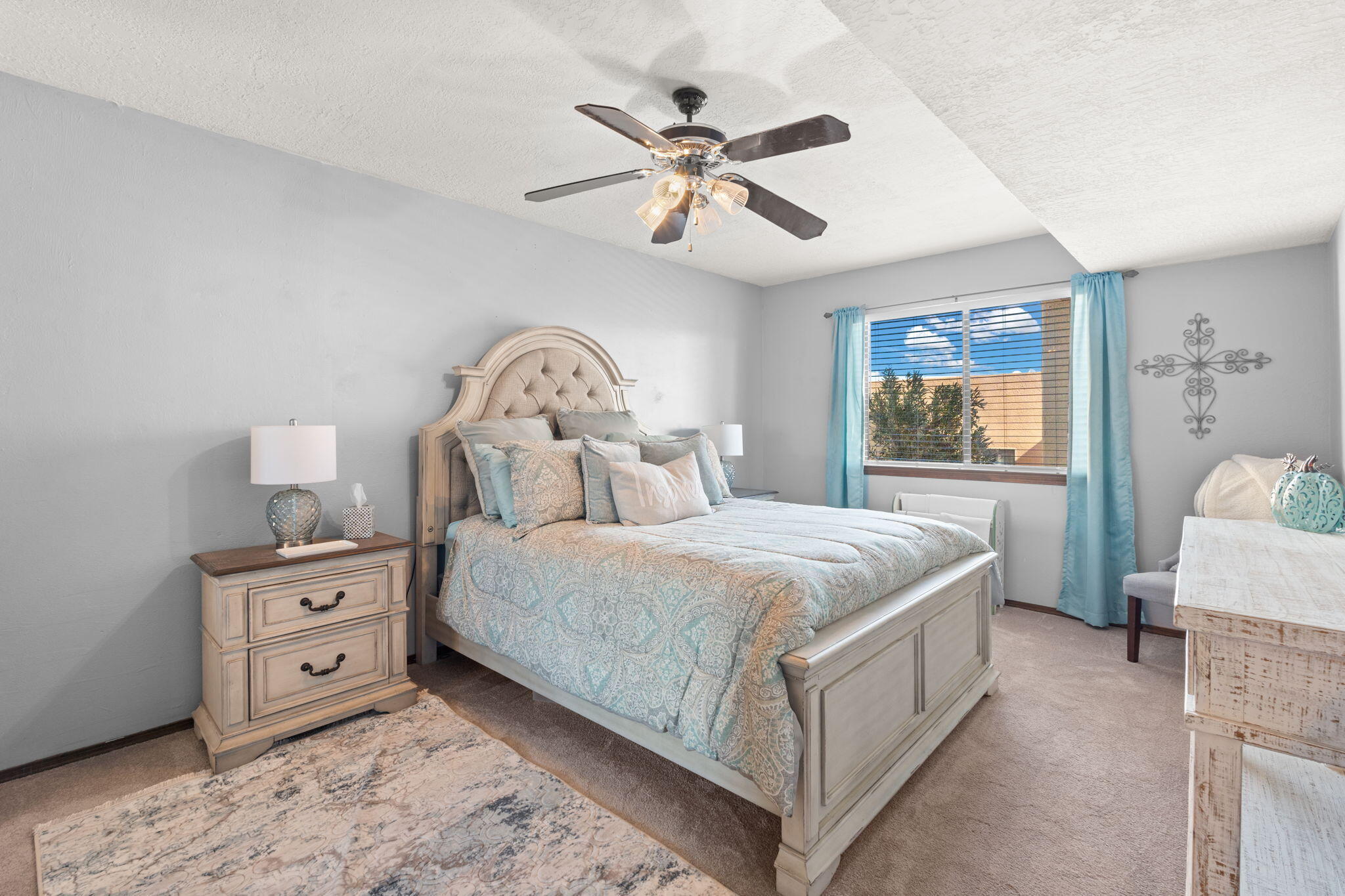 1705 CALLE DEL VISTA Road NW