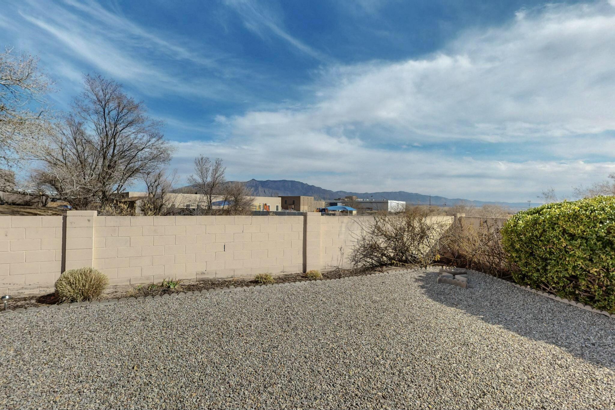 4828 PLATINUM Loop NE