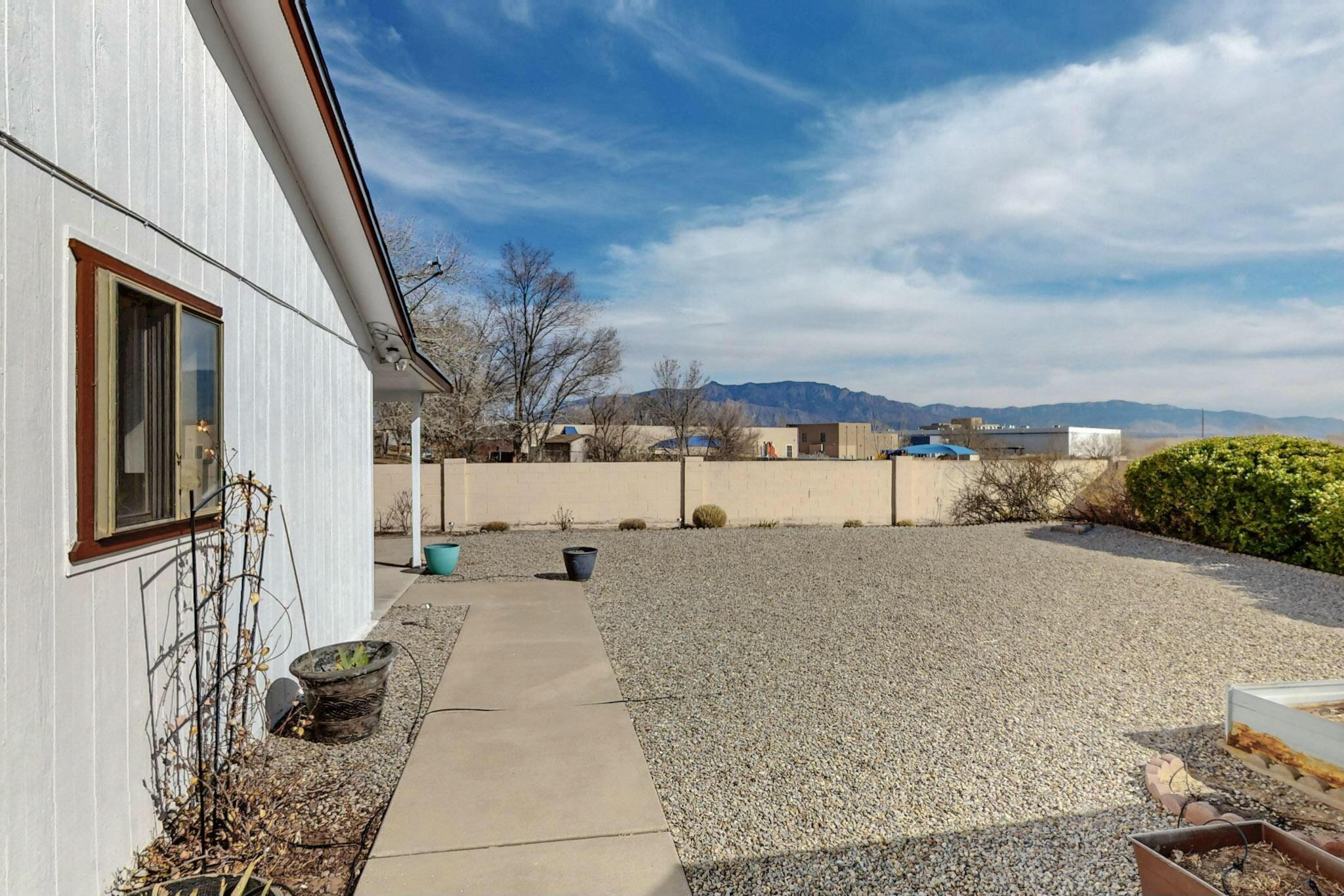4828 PLATINUM Loop NE