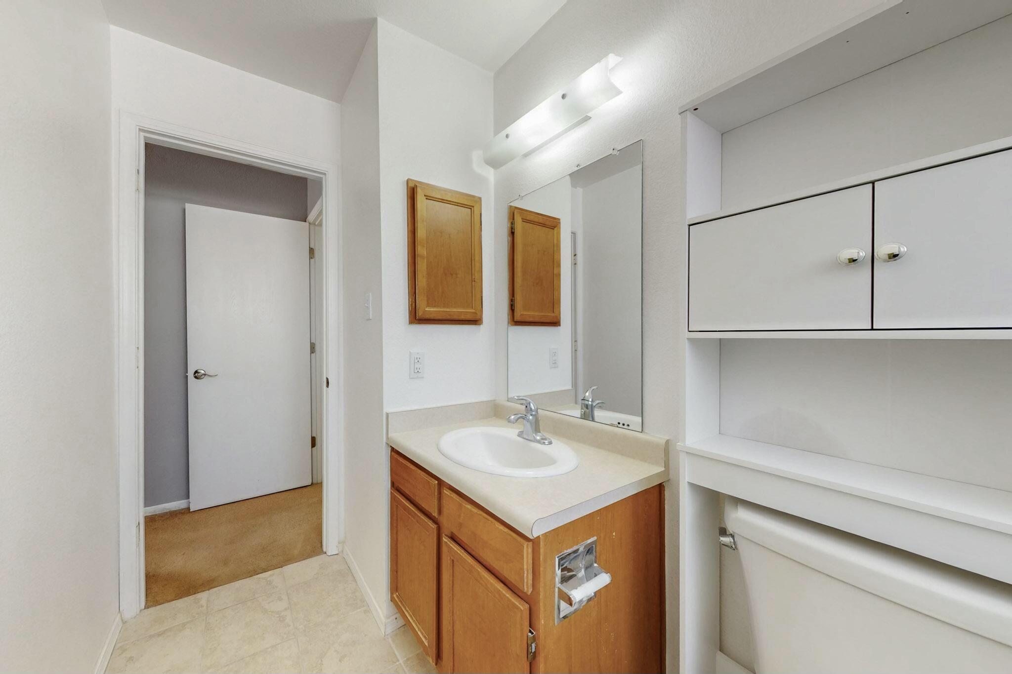 4828 PLATINUM Loop NE