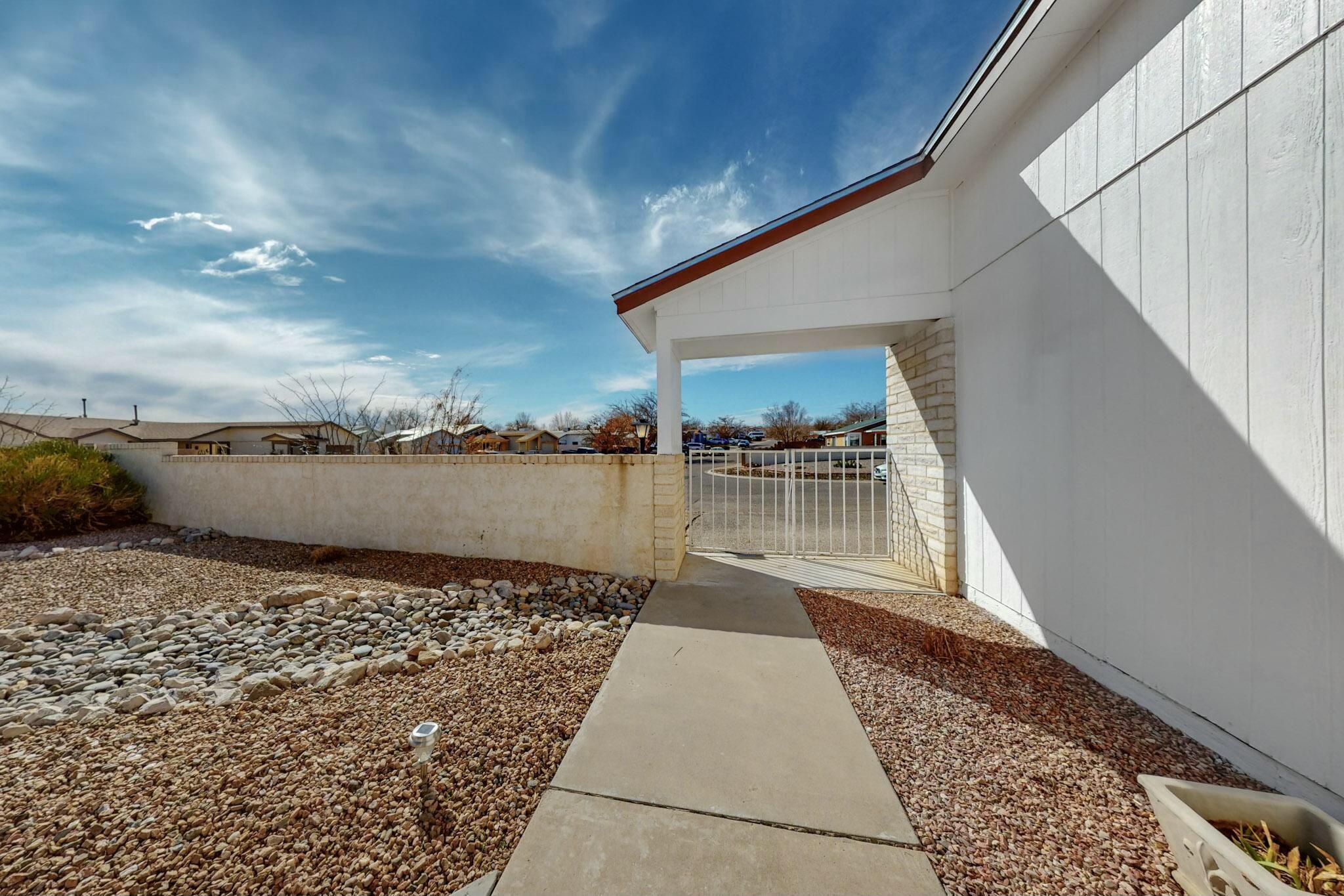 4828 PLATINUM Loop NE
