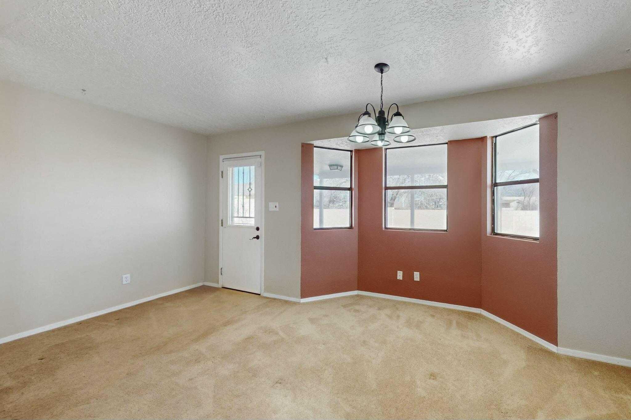4828 PLATINUM Loop NE
