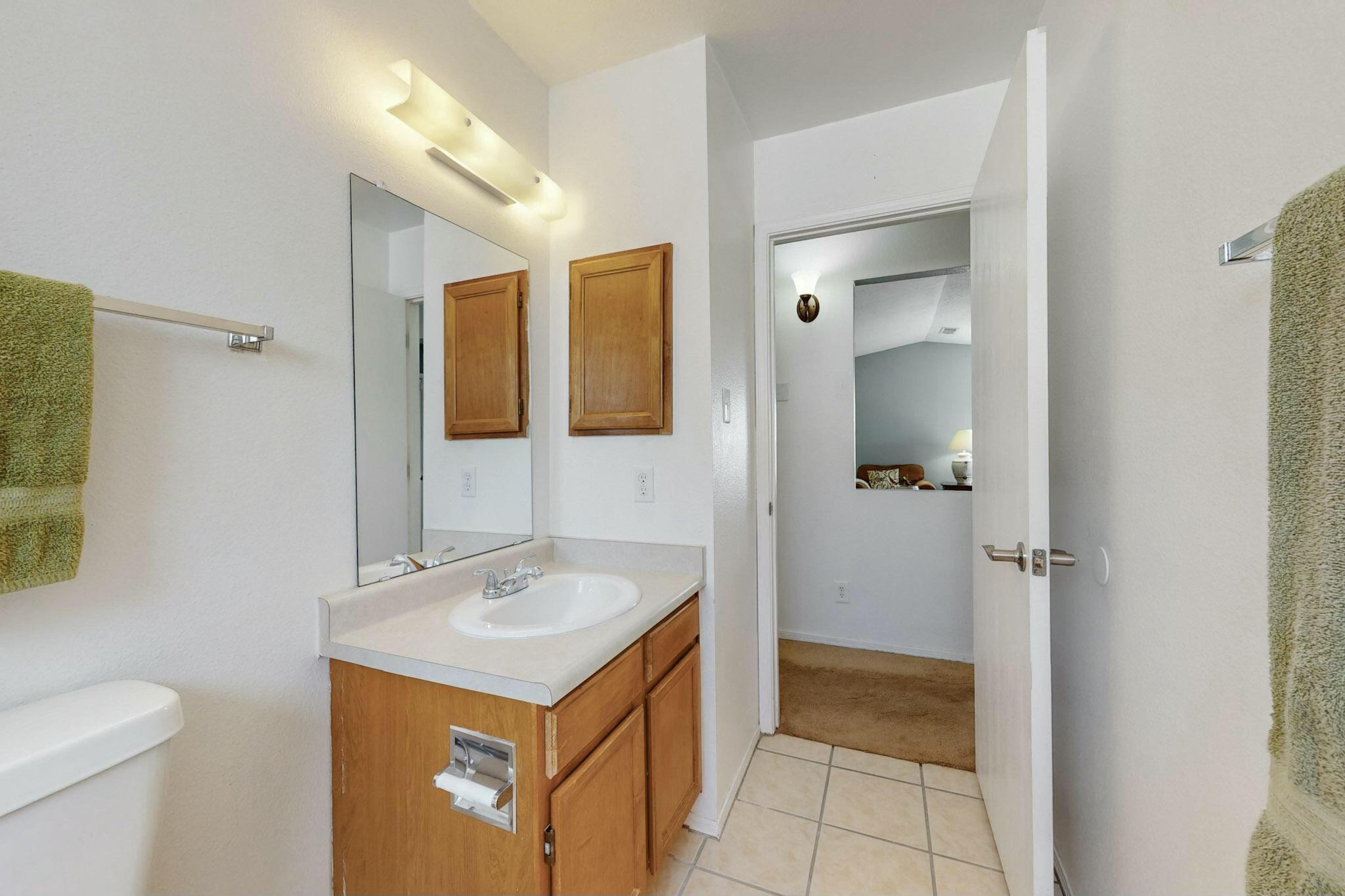 4828 PLATINUM Loop NE