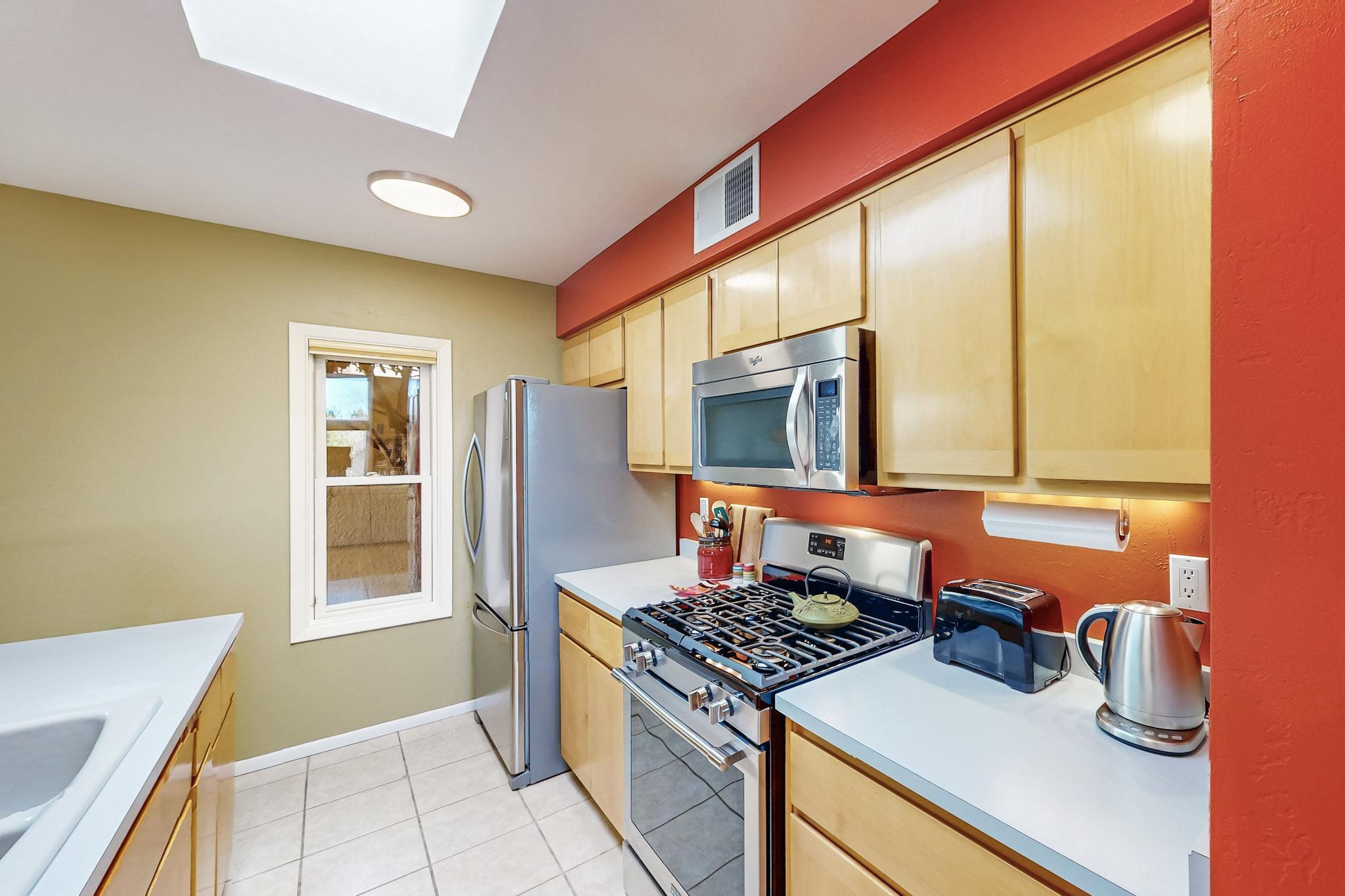 1911 QUAIL RUN Road NE