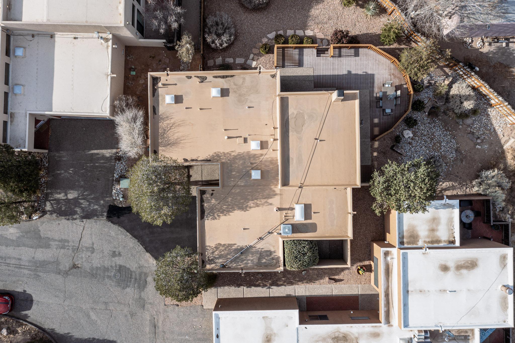 1911 QUAIL RUN Road NE