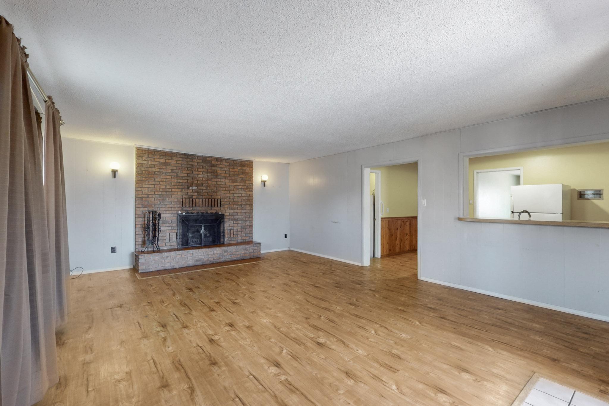 3706 CARLISLE Boulevard NE