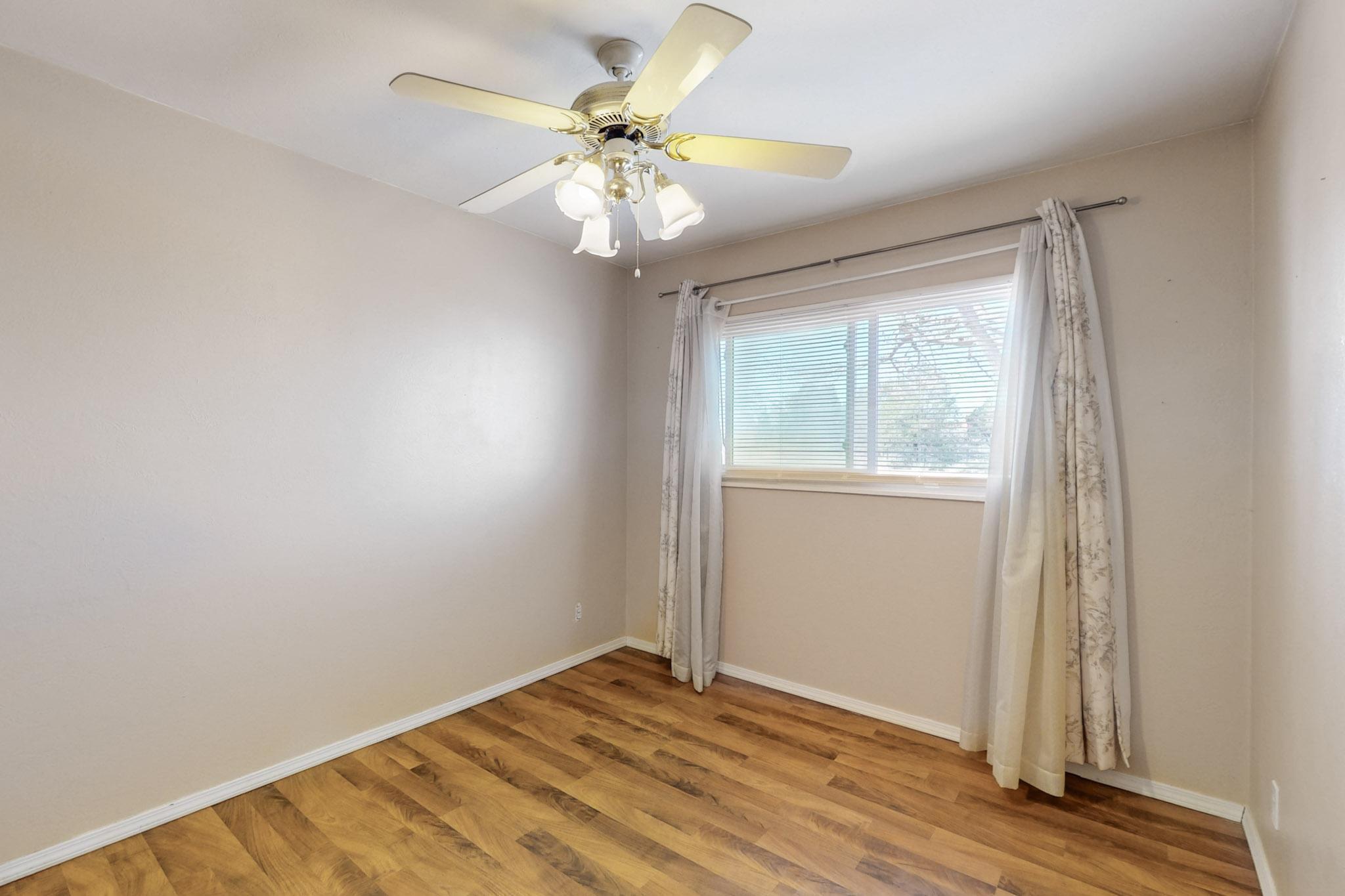 3706 CARLISLE Boulevard NE