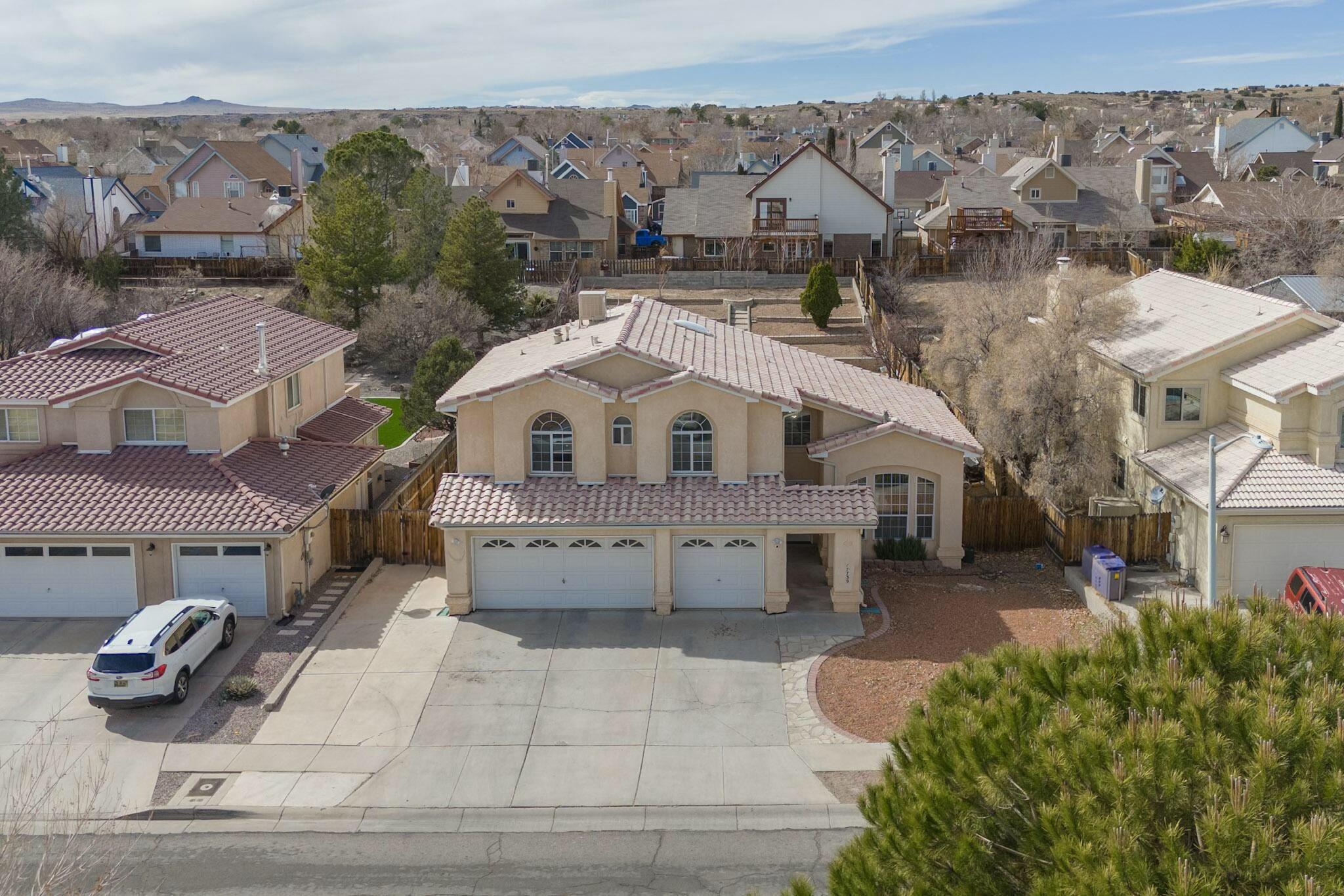 7739 RIDGEVIEW Drive NW