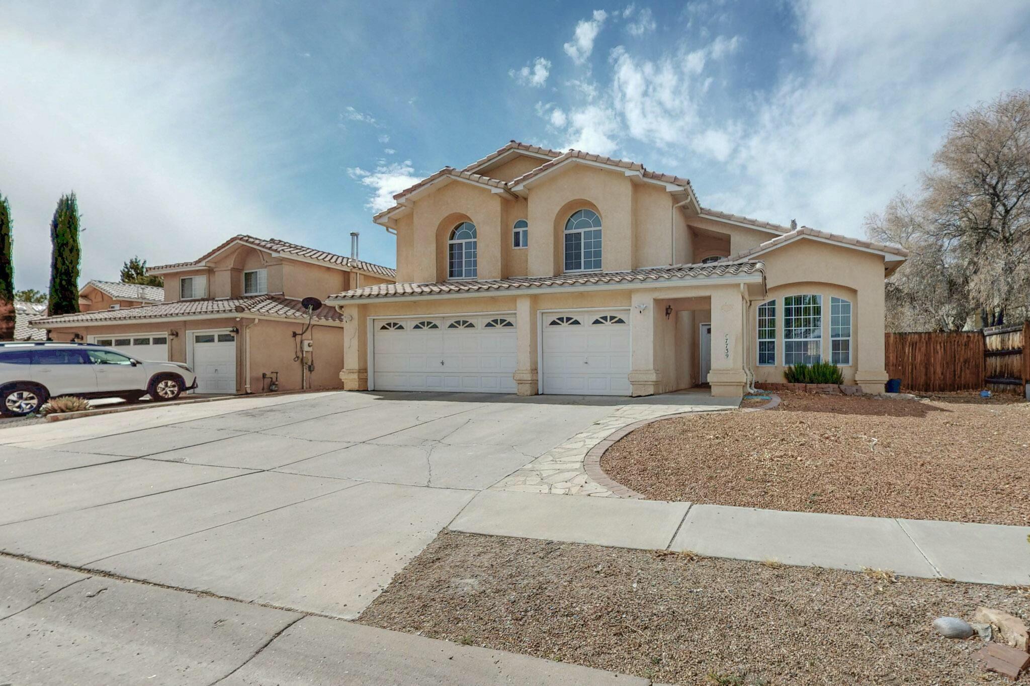 7739 RIDGEVIEW Drive NW